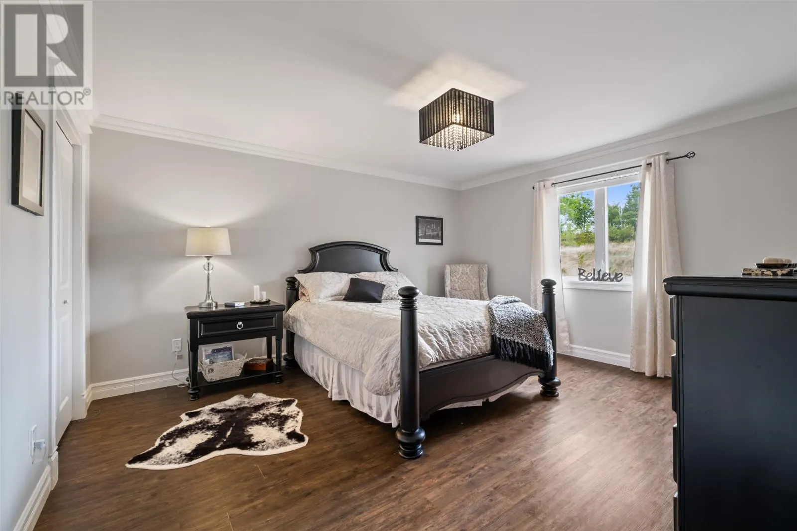 6 Tuscany Place