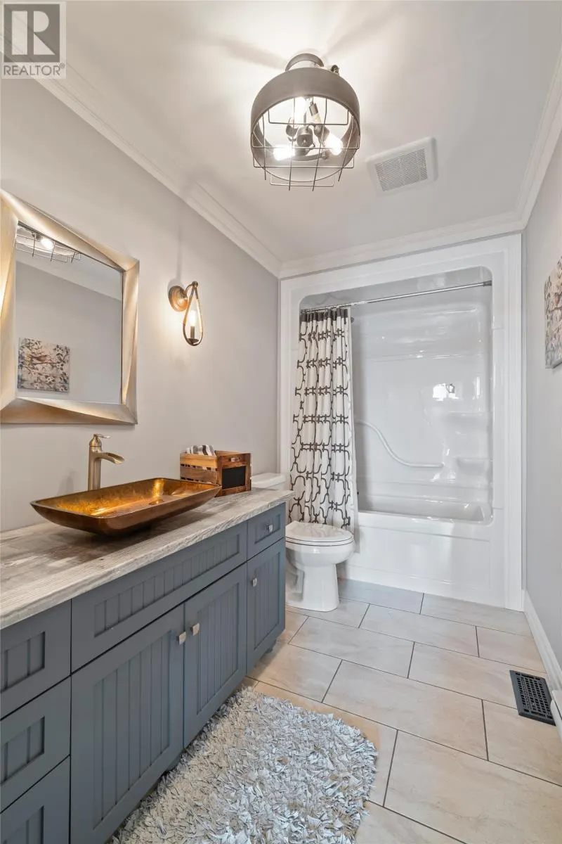 6 Tuscany Place