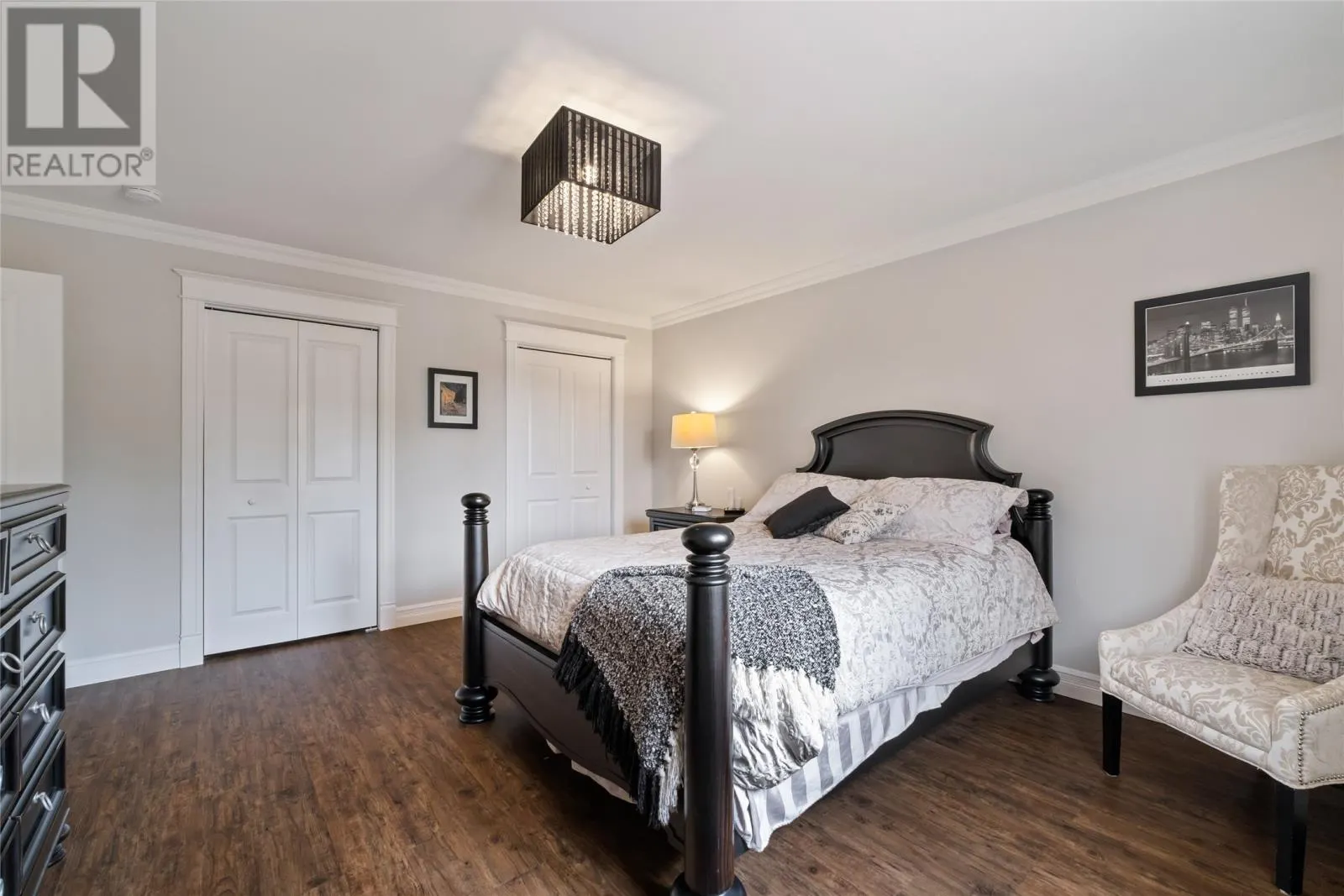 6 Tuscany Place