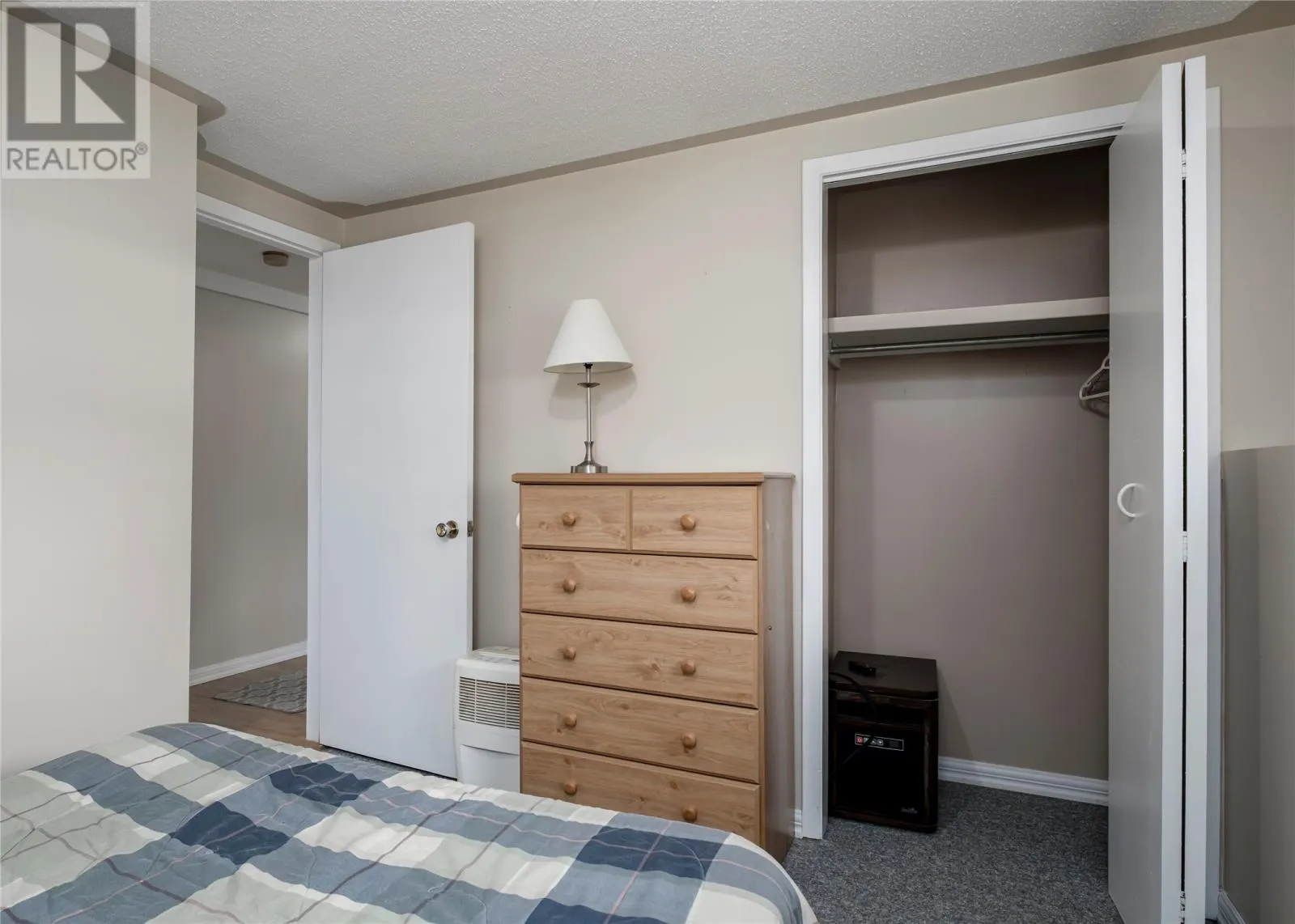 6-8 Port Anne Heights