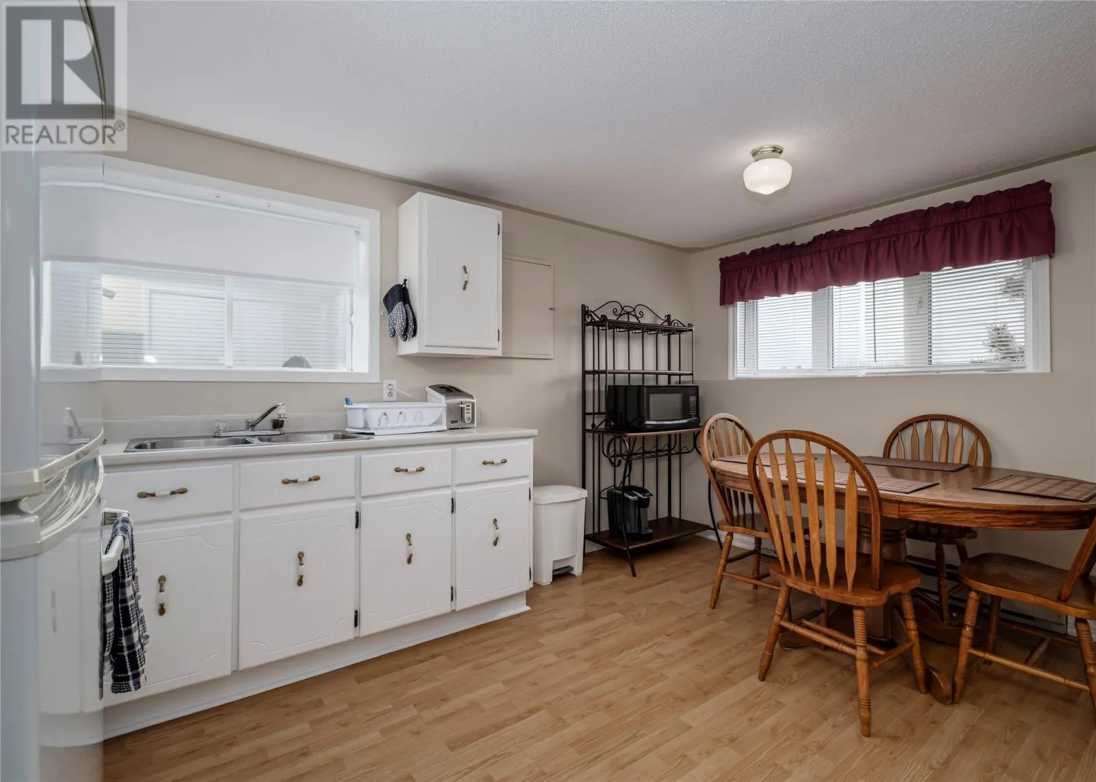 6-8 Port Anne Heights