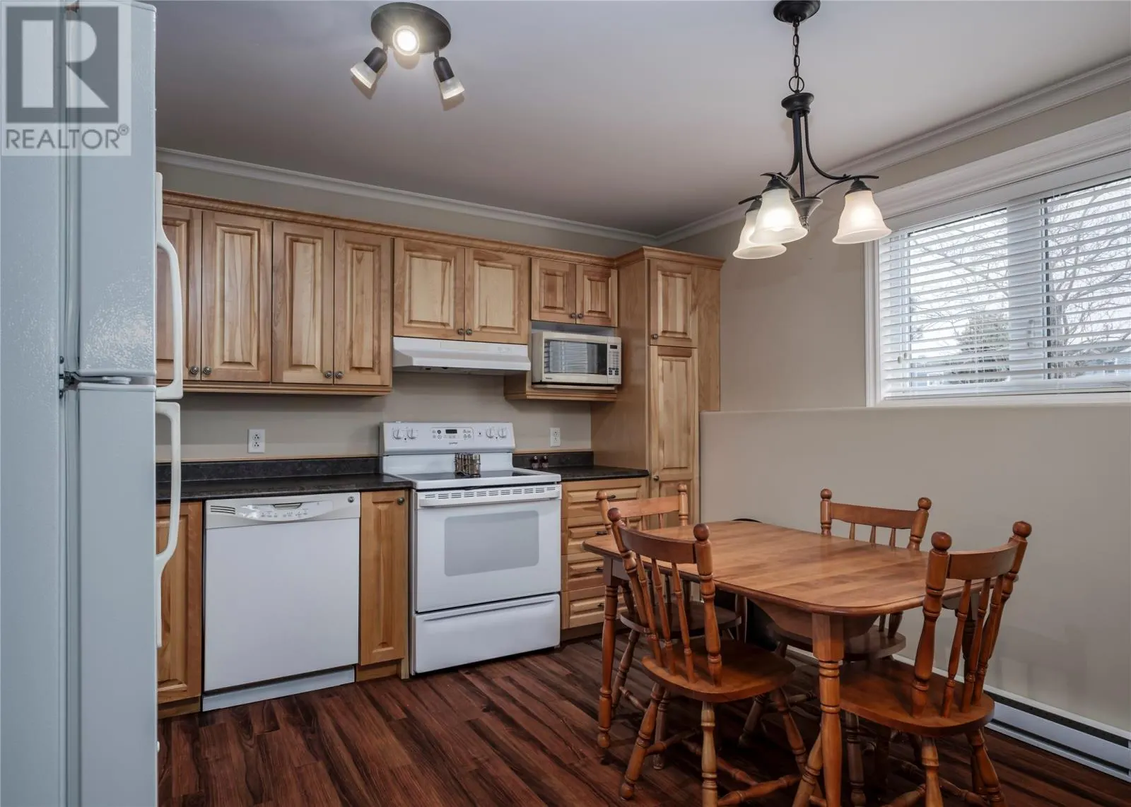 6-8 Port Anne Heights