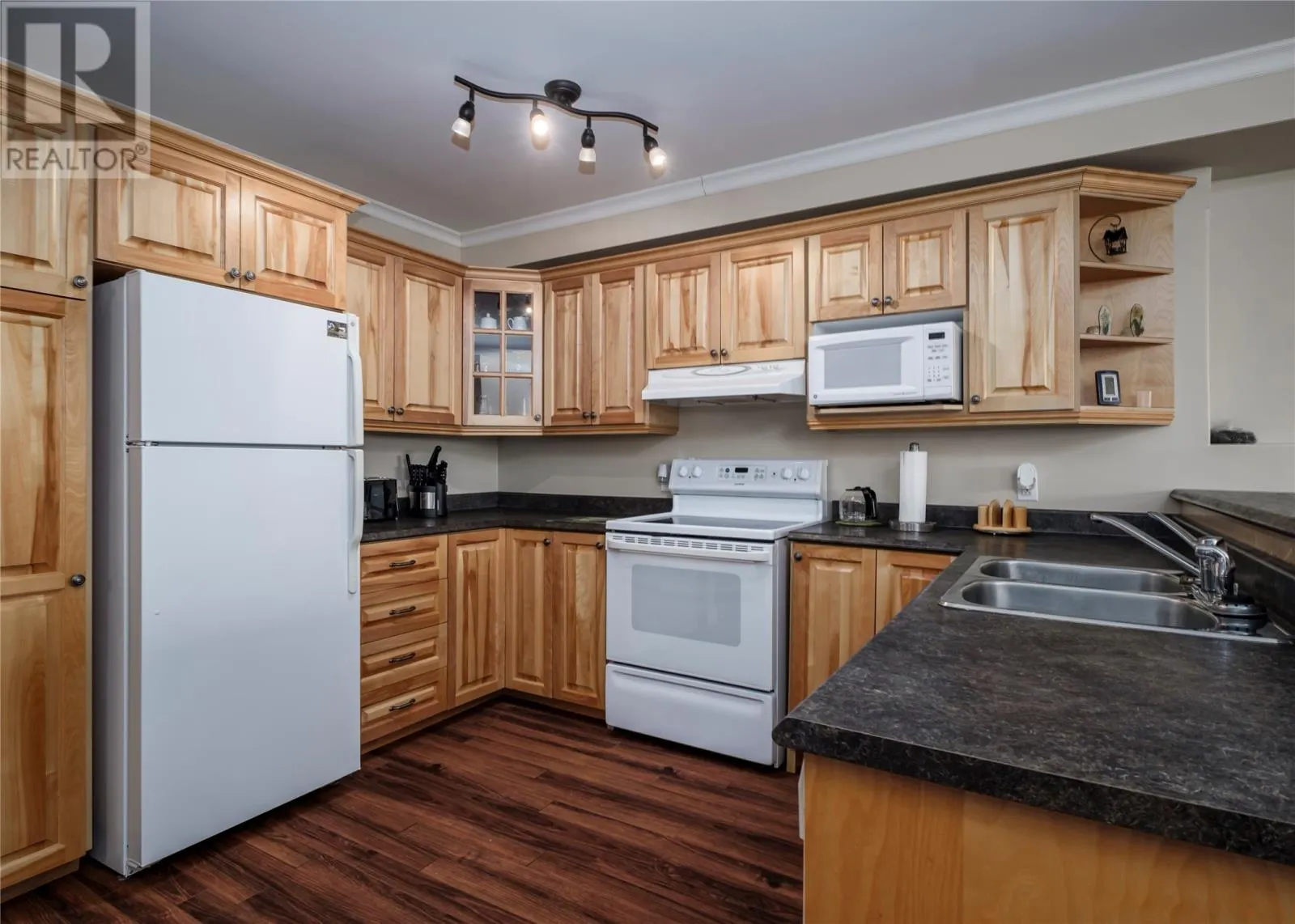 6-8 Port Anne Heights