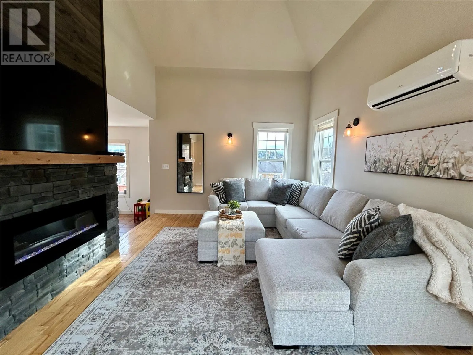23 Hanlon Drive