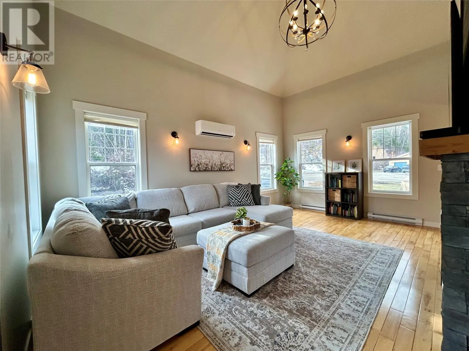 23 Hanlon Drive