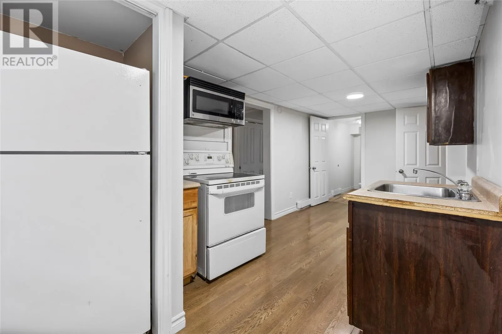 11 Anderson Avenue