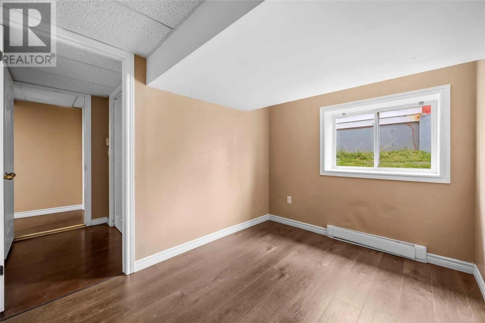 11 Anderson Avenue
