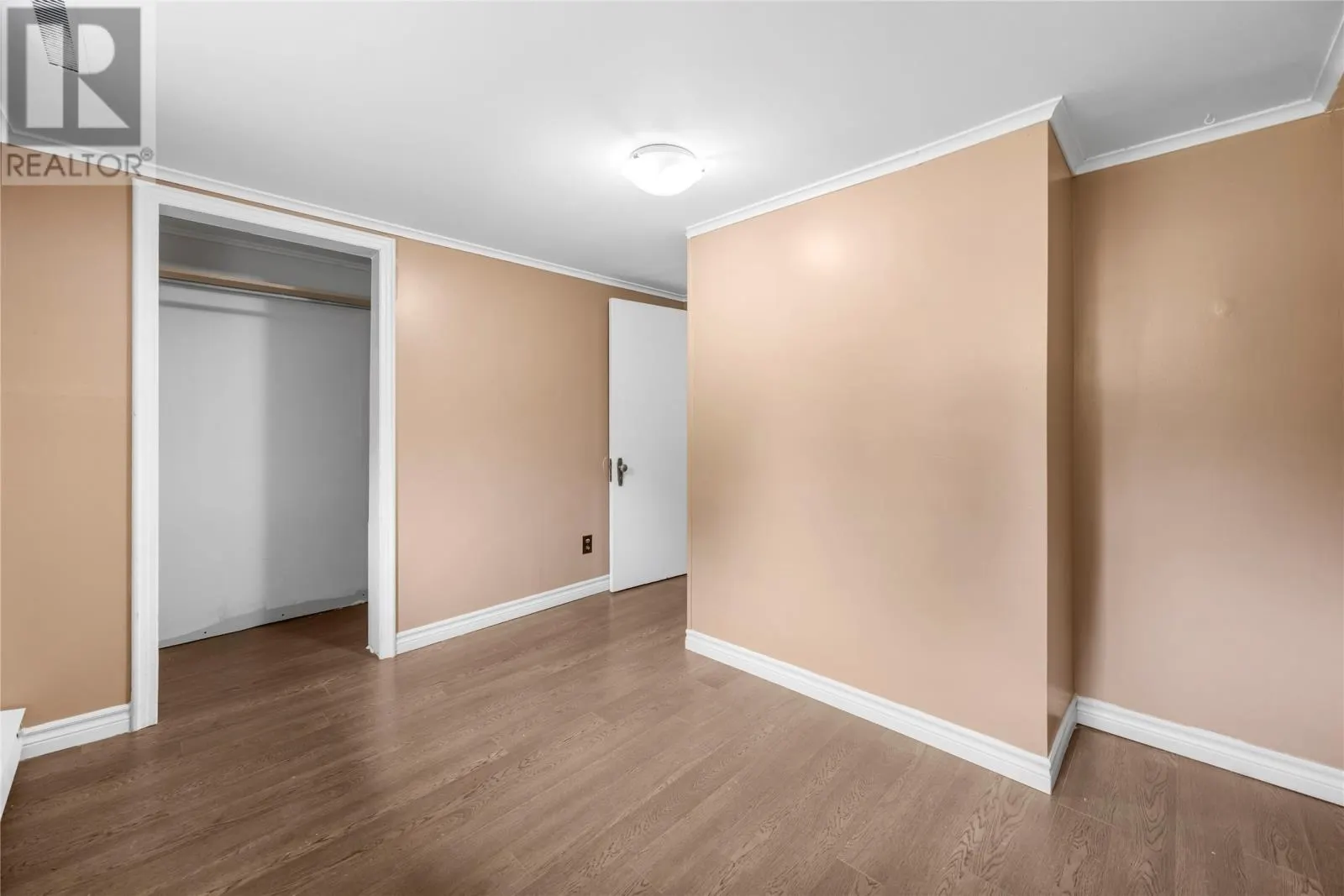 11 Anderson Avenue