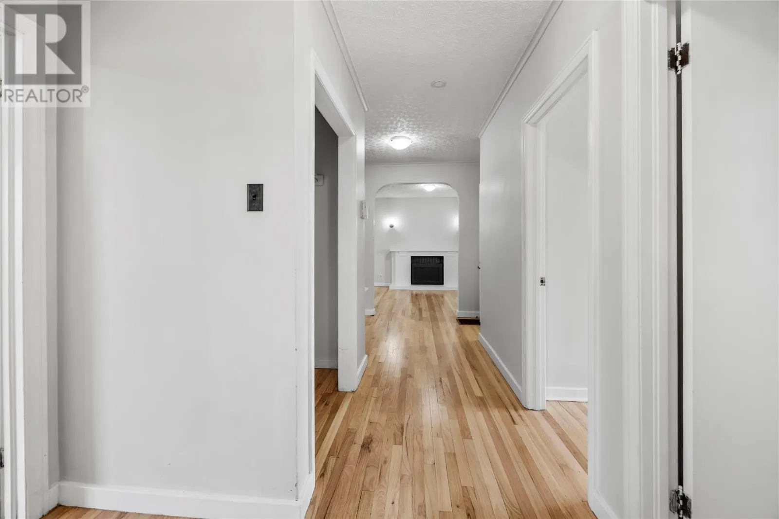 11 Anderson Avenue