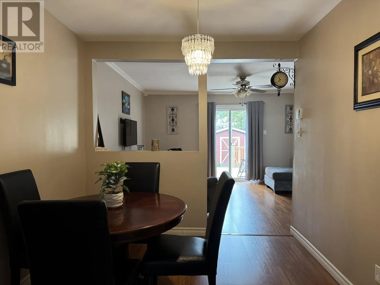 30 Wood Crescent