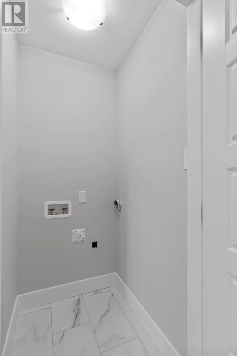 1 Emerald Gem Way