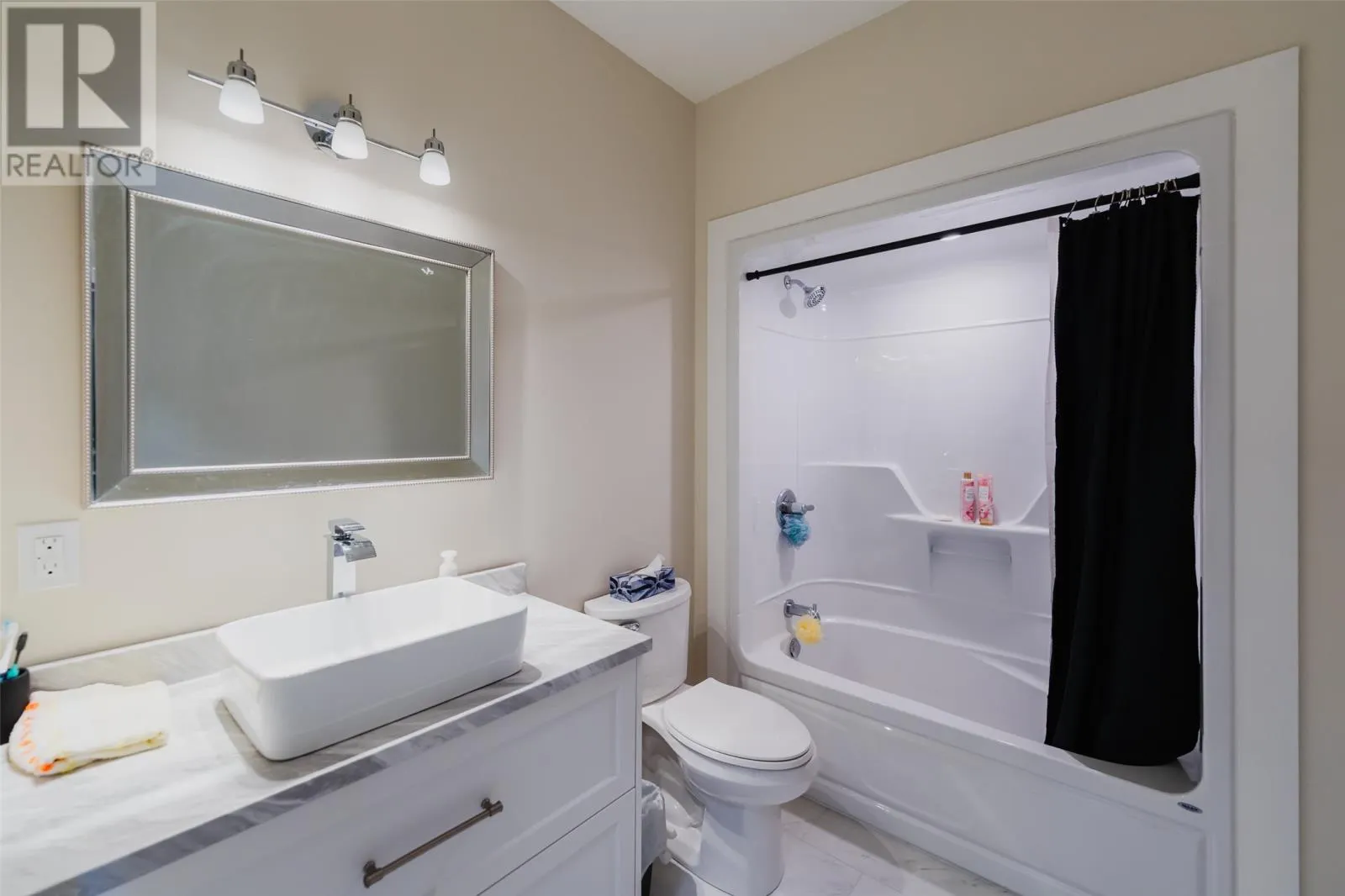 22-24 Saramac Place