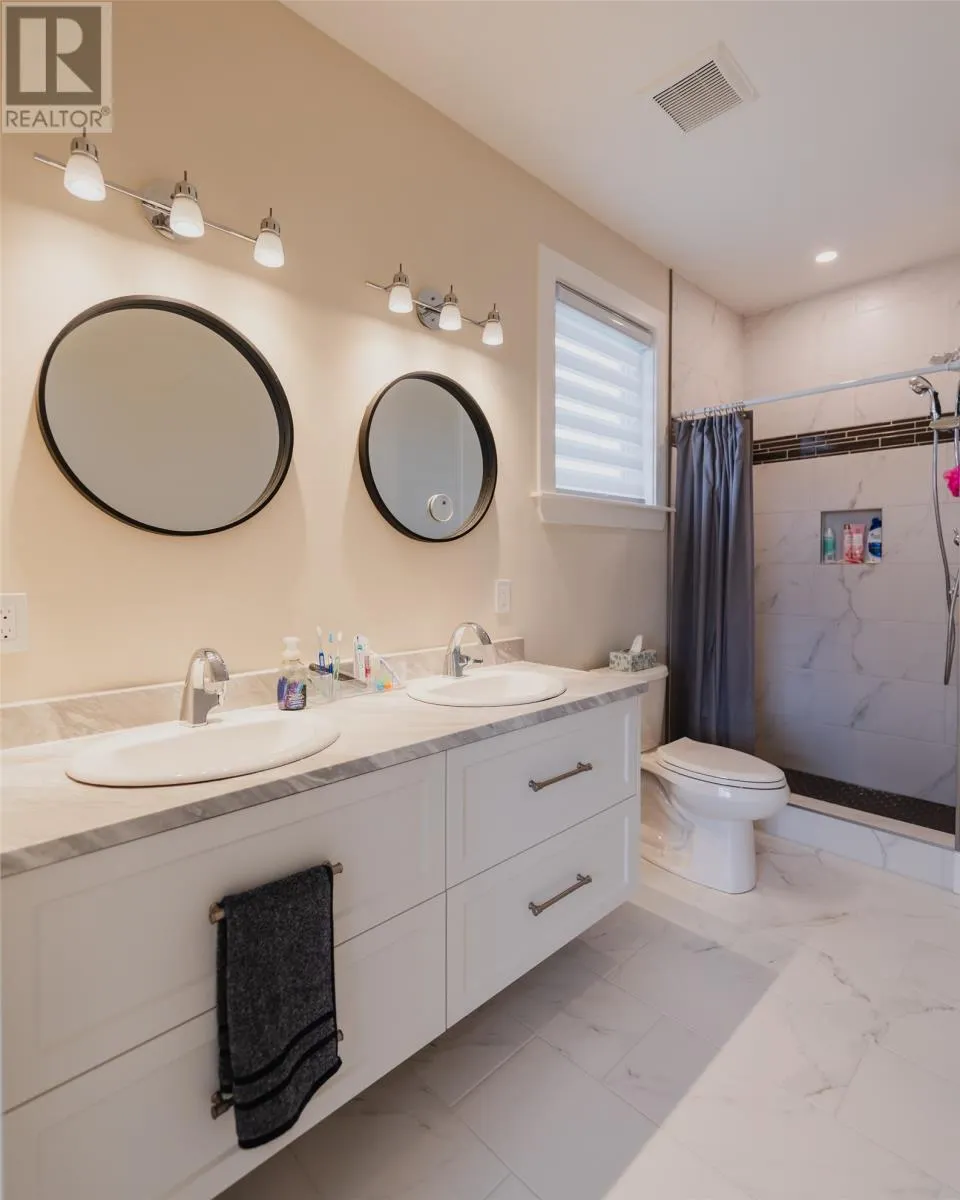22-24 Saramac Place