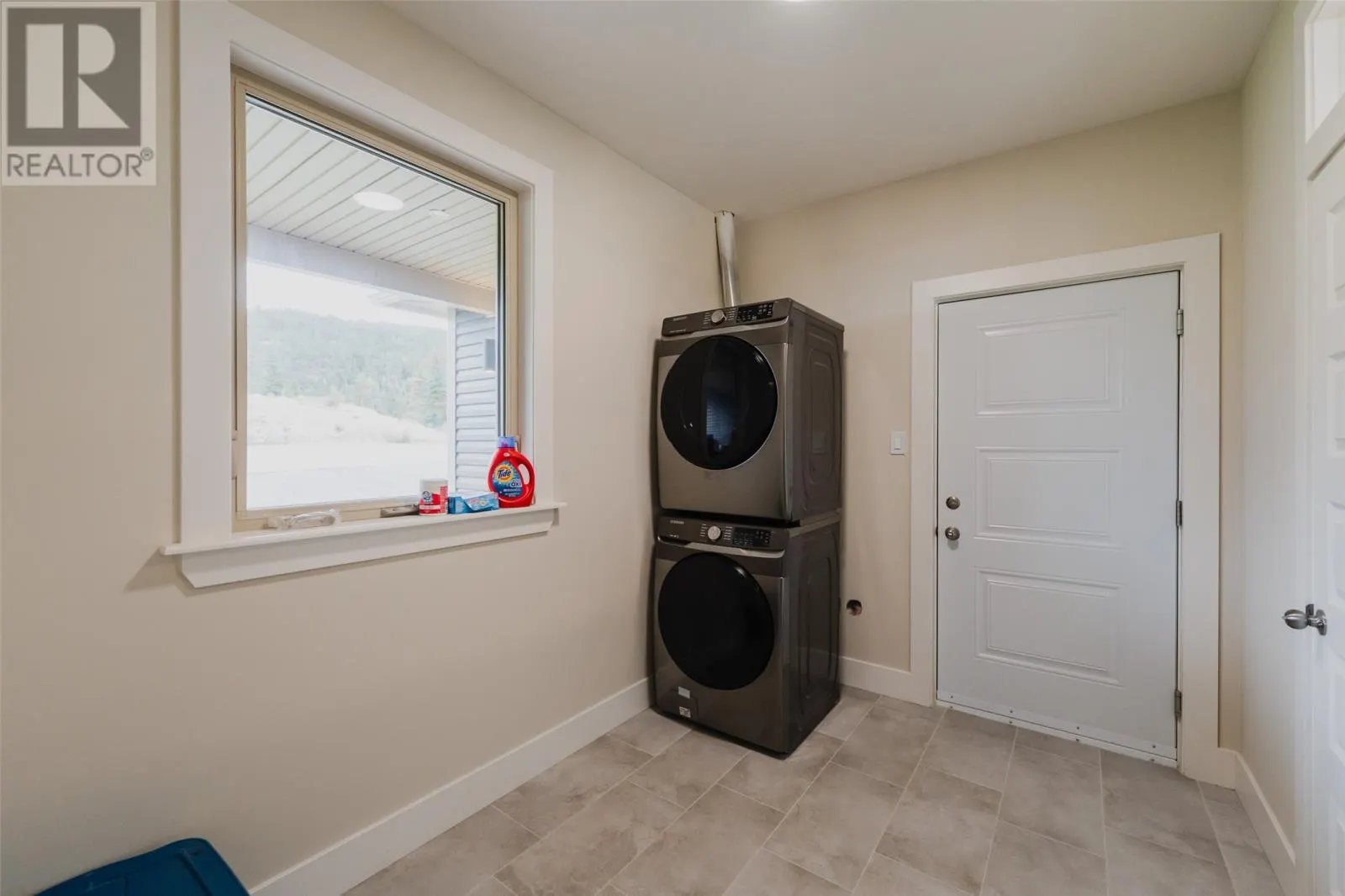 22-24 Saramac Place