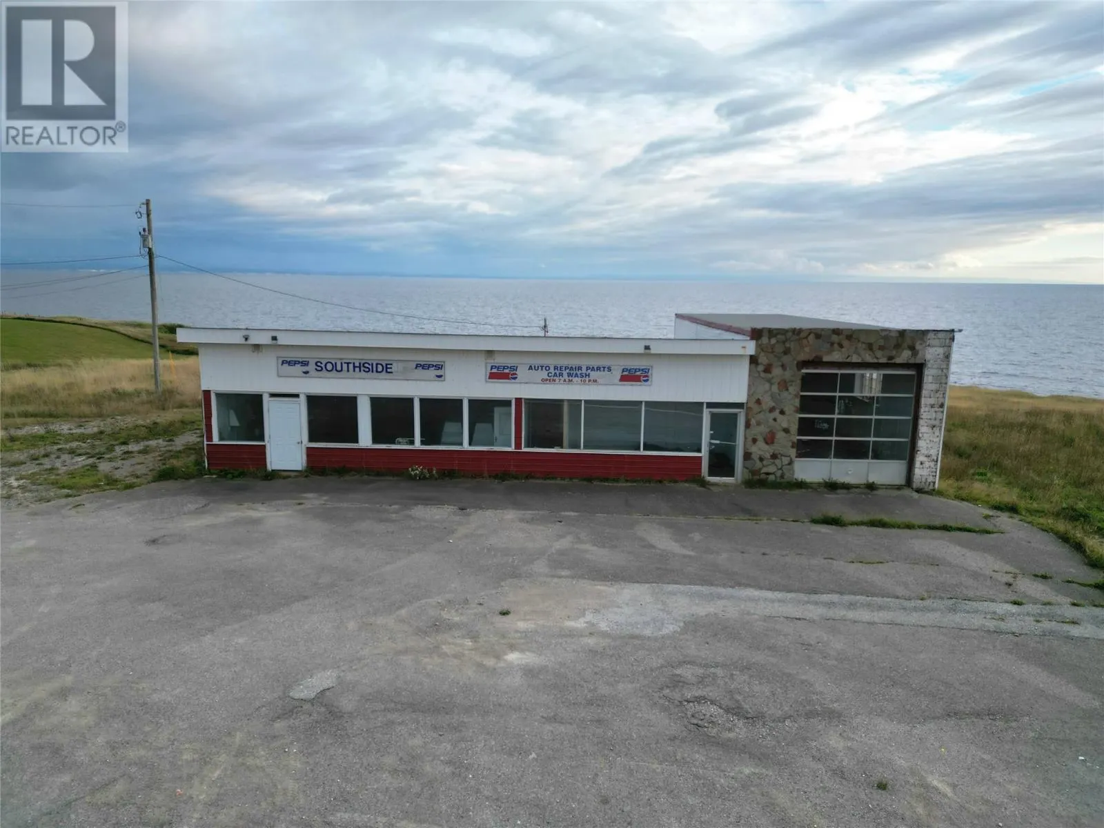 37-39 Felix Cove Drive