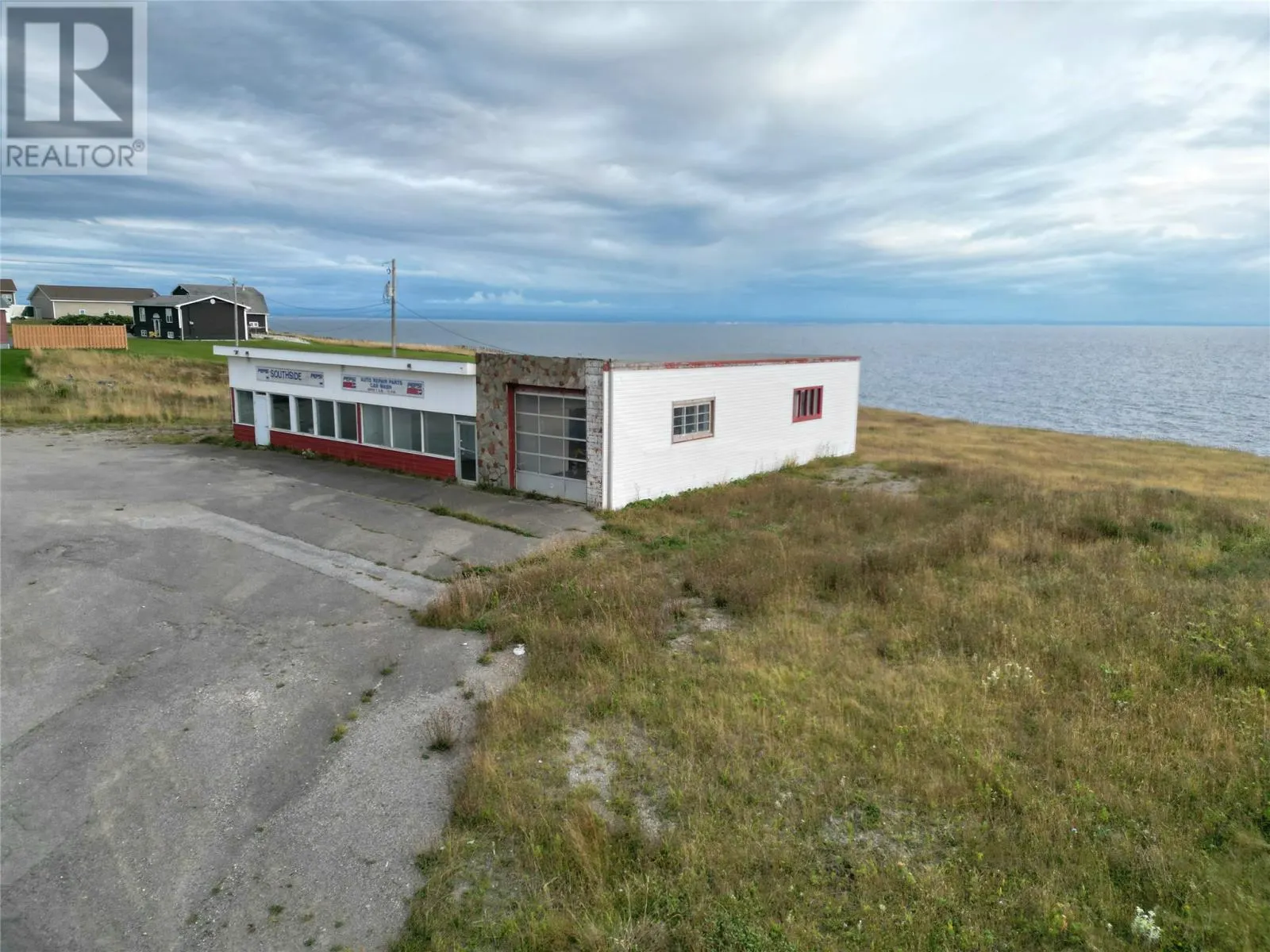 37-39 Felix Cove Drive