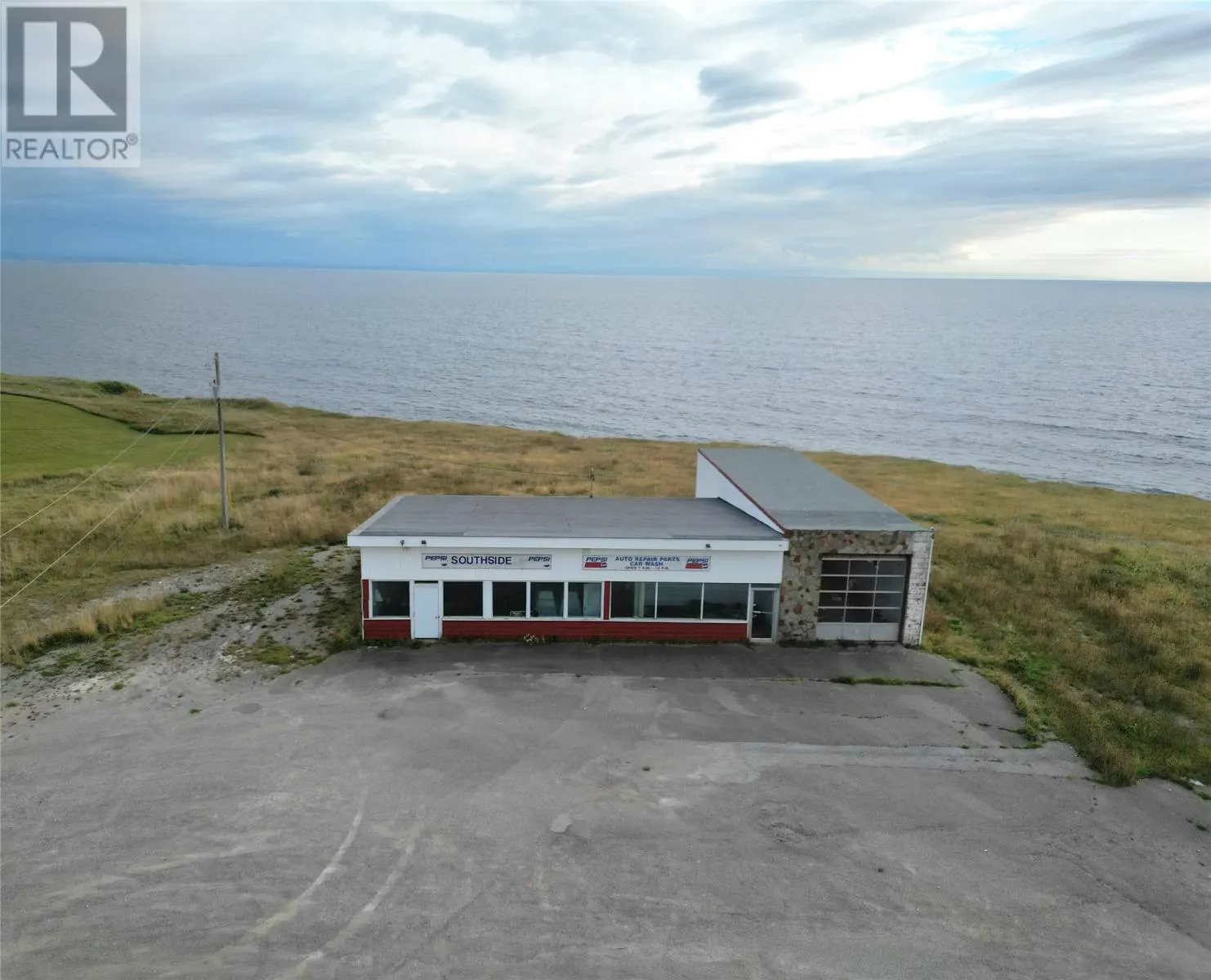 37-39 Felix Cove Drive