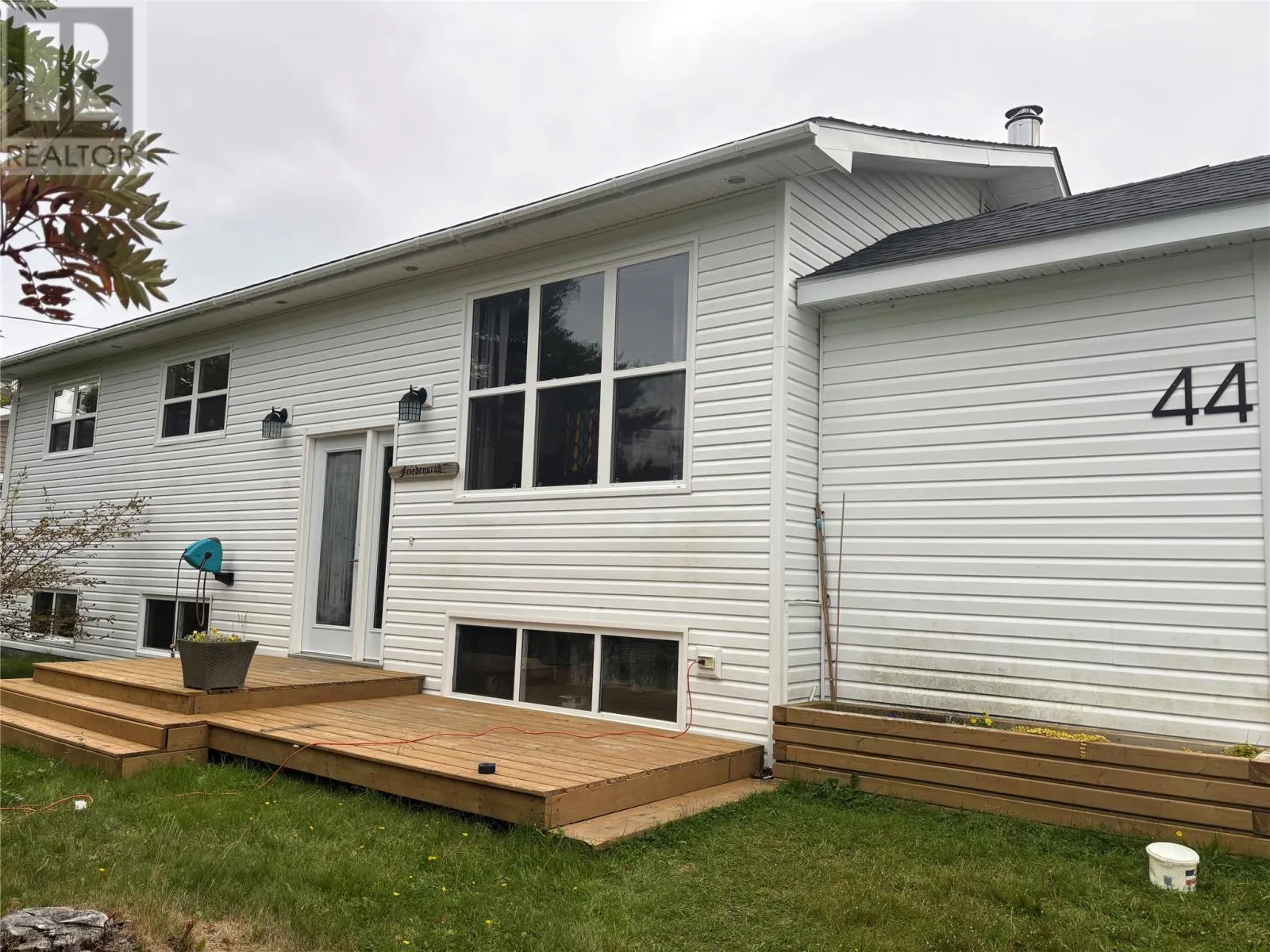 44 Sandy Cove Road