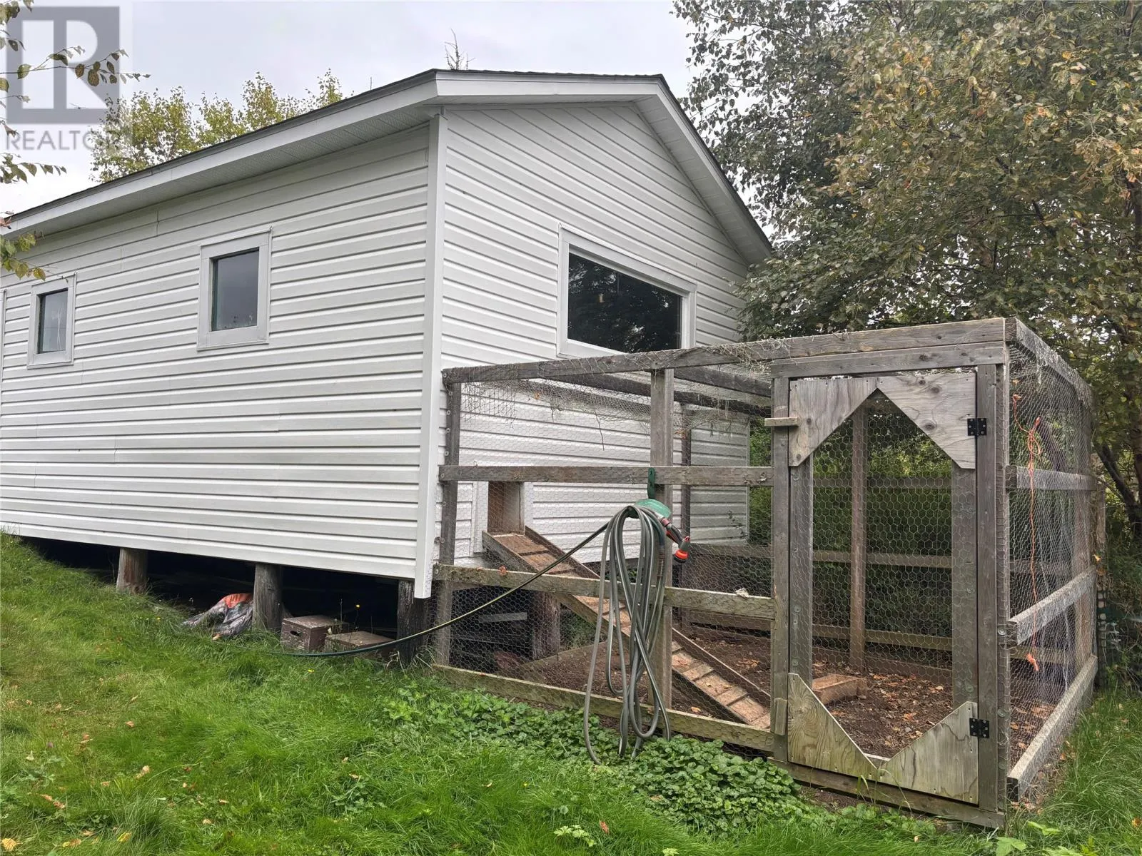 44 Sandy Cove Road