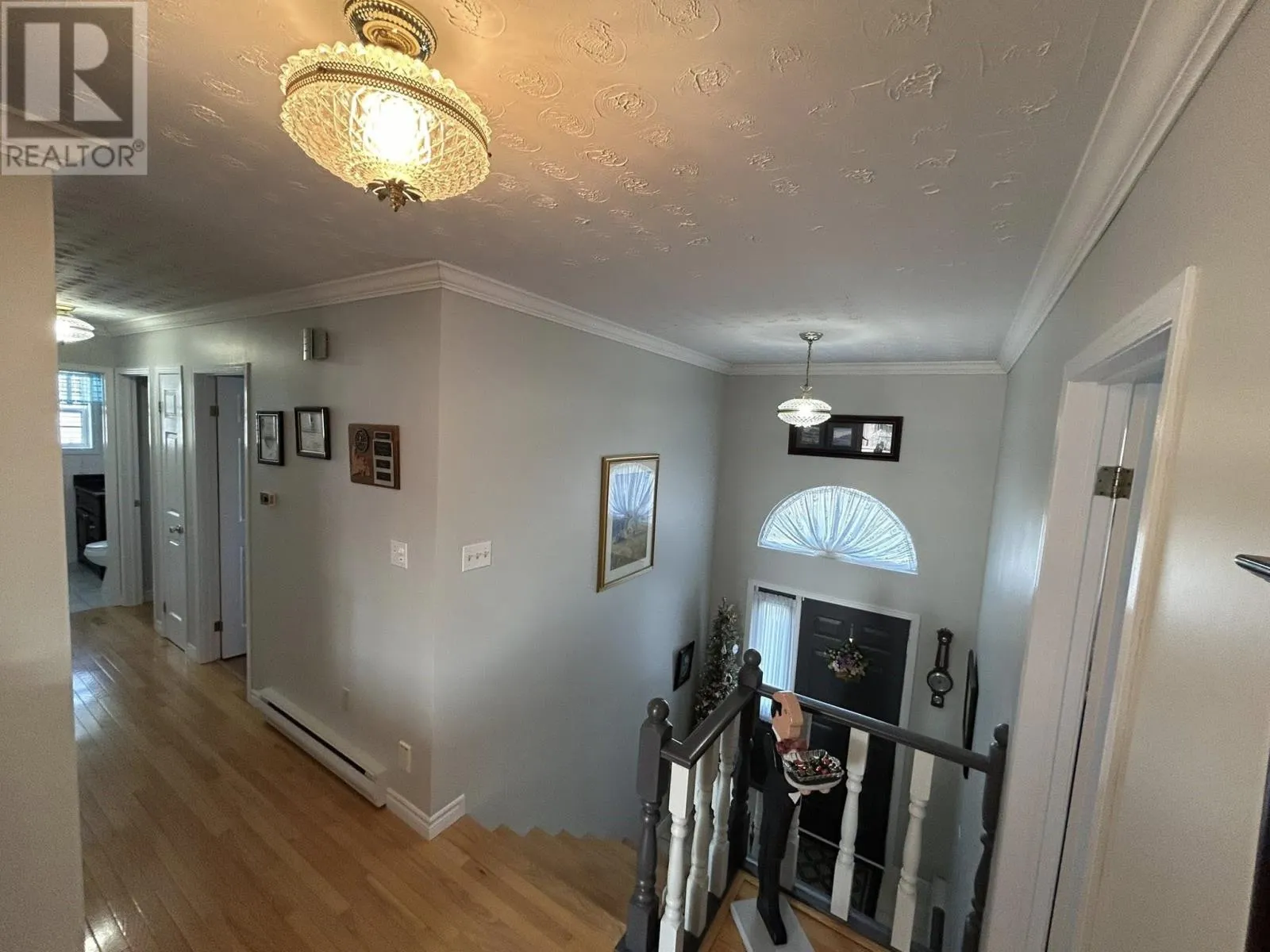 6 Sunset Drive