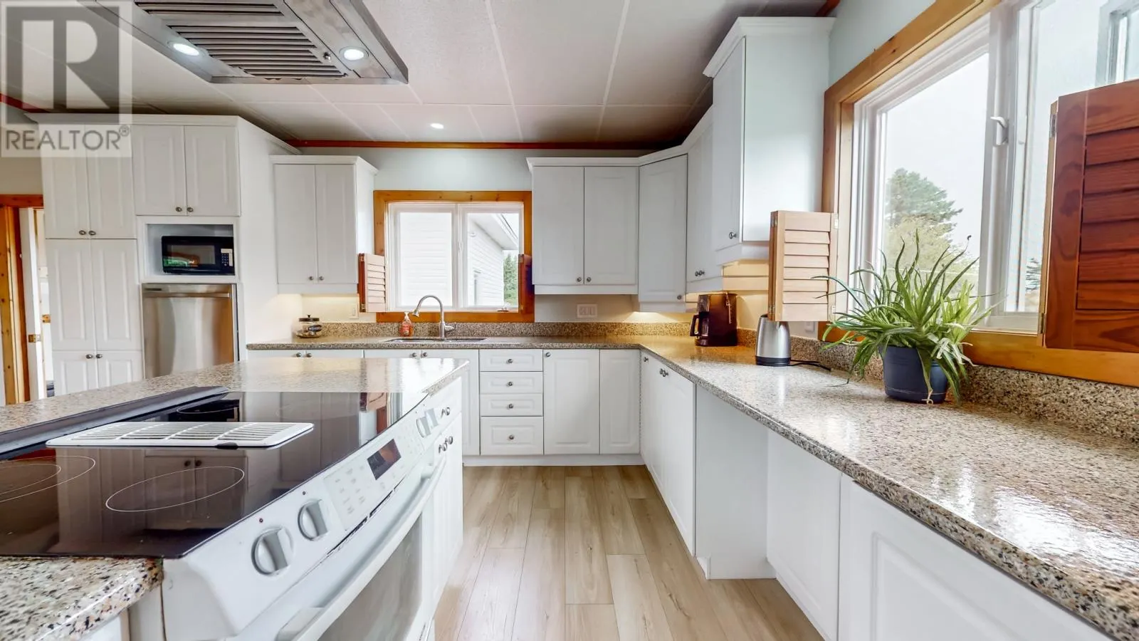 644 Pouch Cove Highway