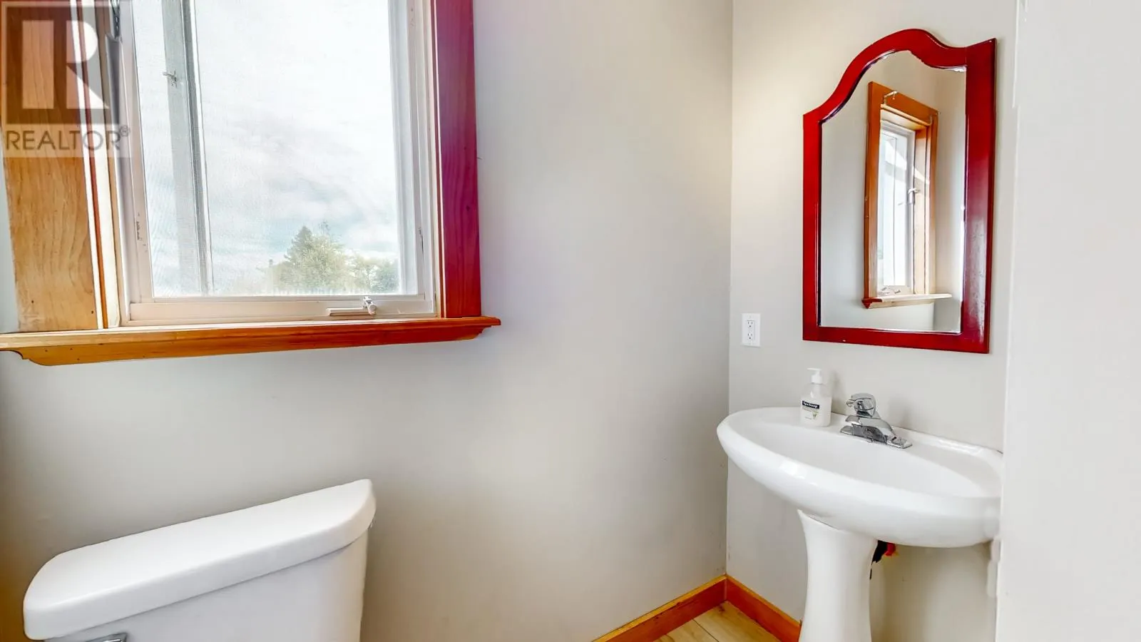 644 Pouch Cove Highway