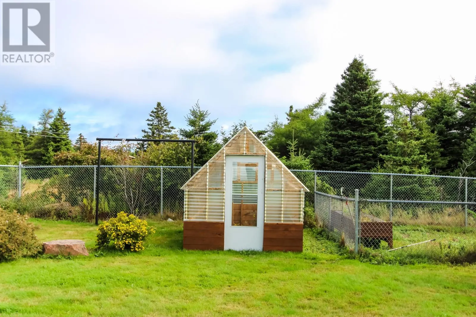 644 Pouch Cove Highway