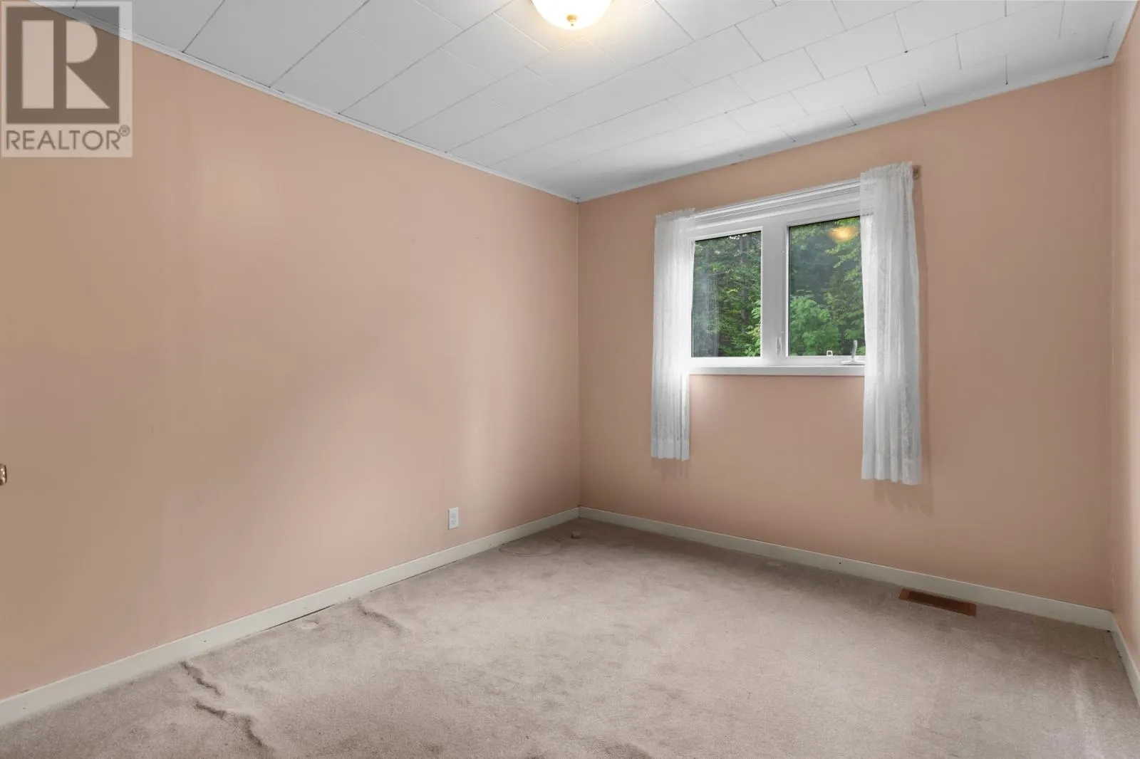 11 Ashwood Place
