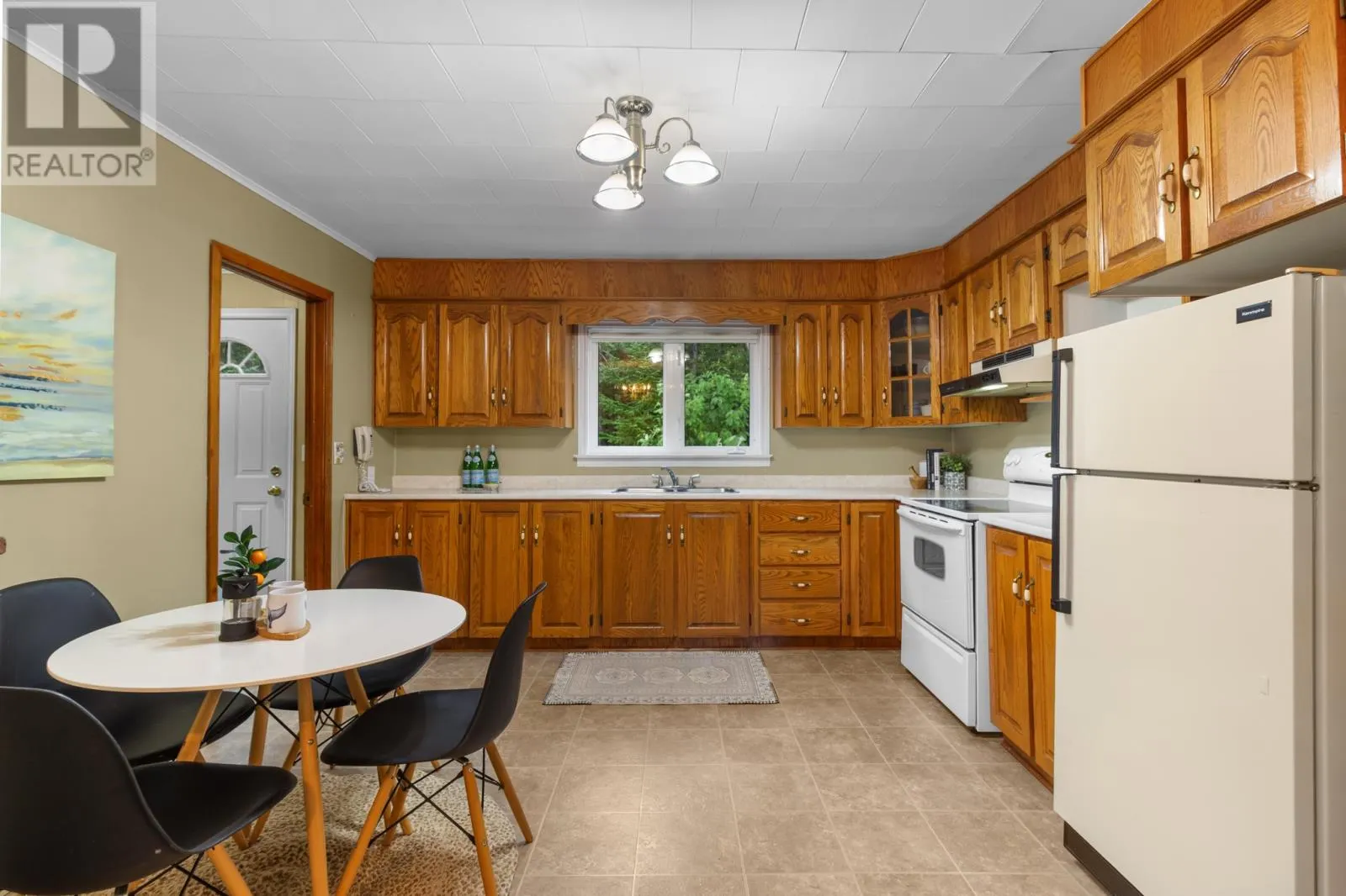 11 Ashwood Place