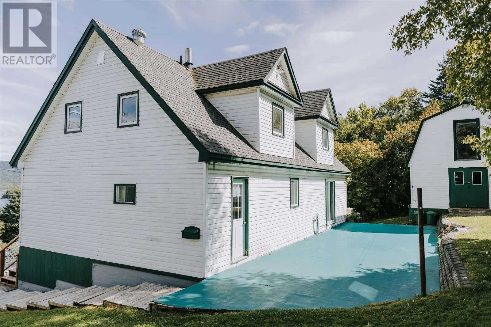 66 Riverhead Road