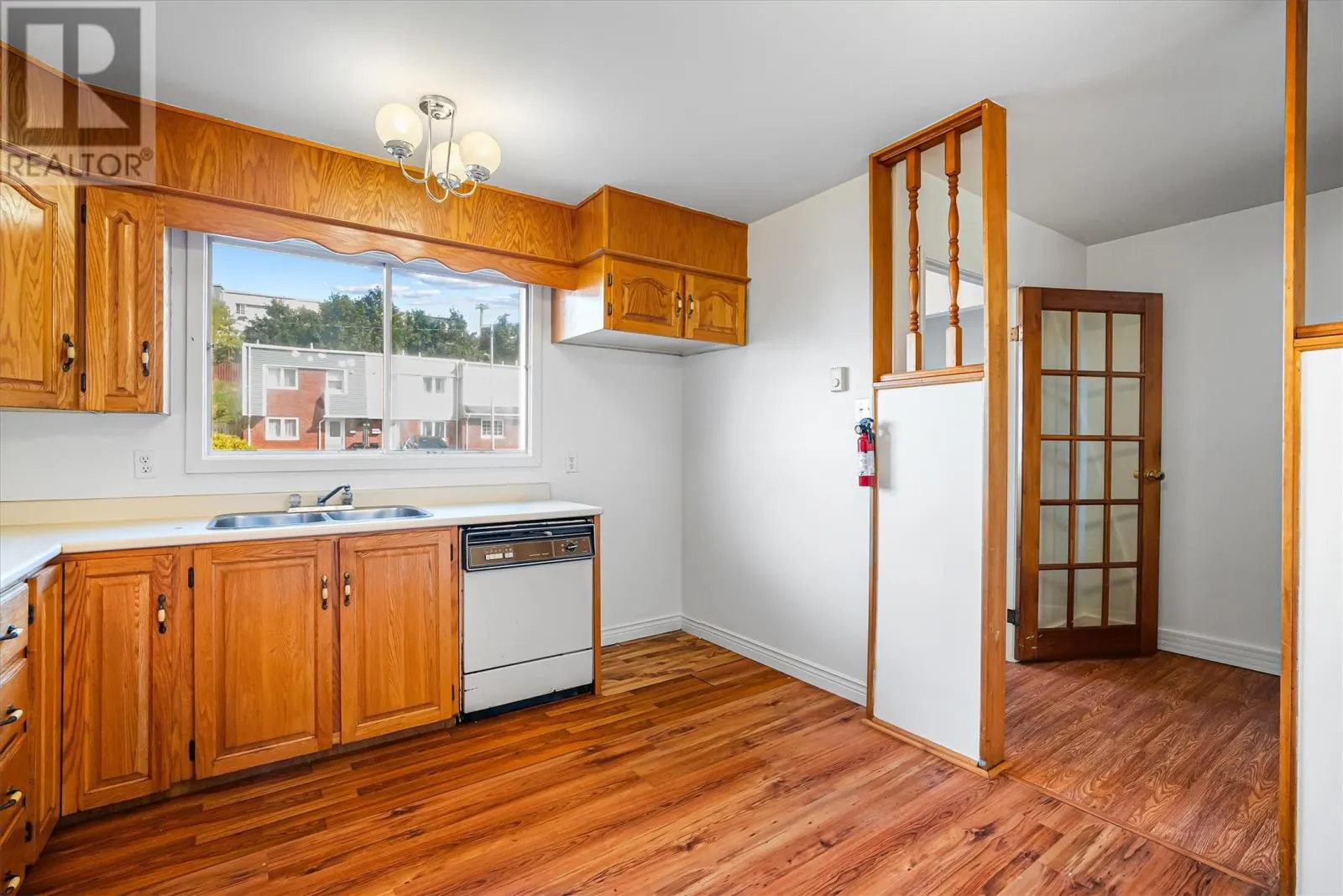 13 Montague Street