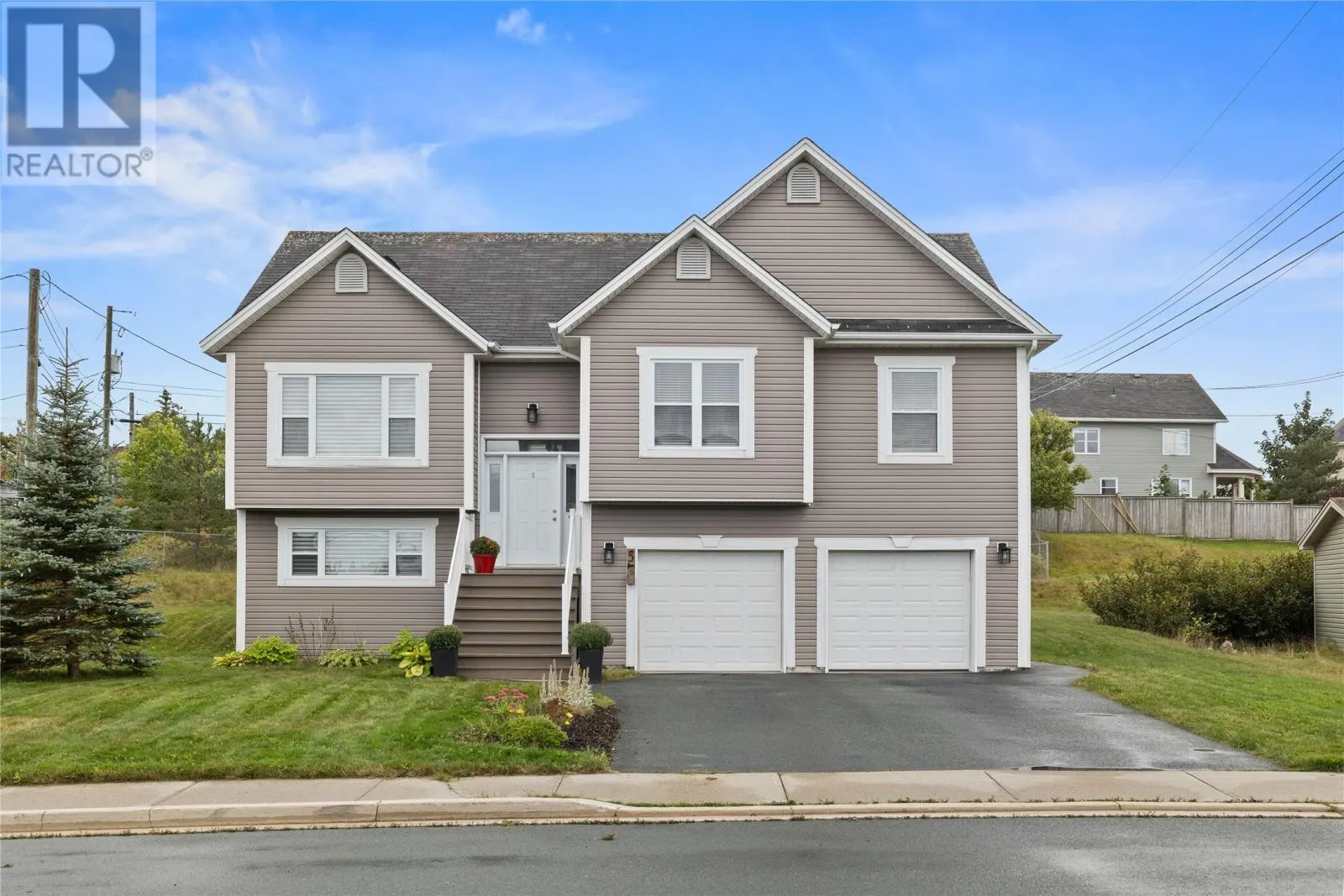 5 White Bear Lane