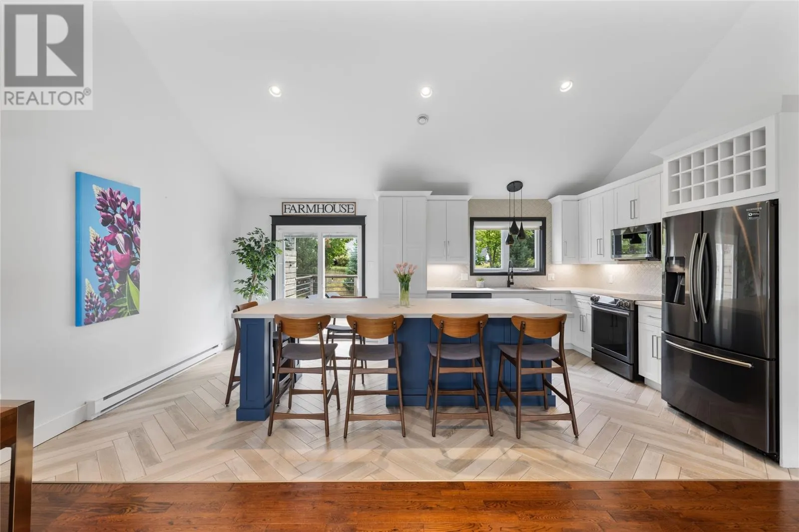 5 White Bear Lane