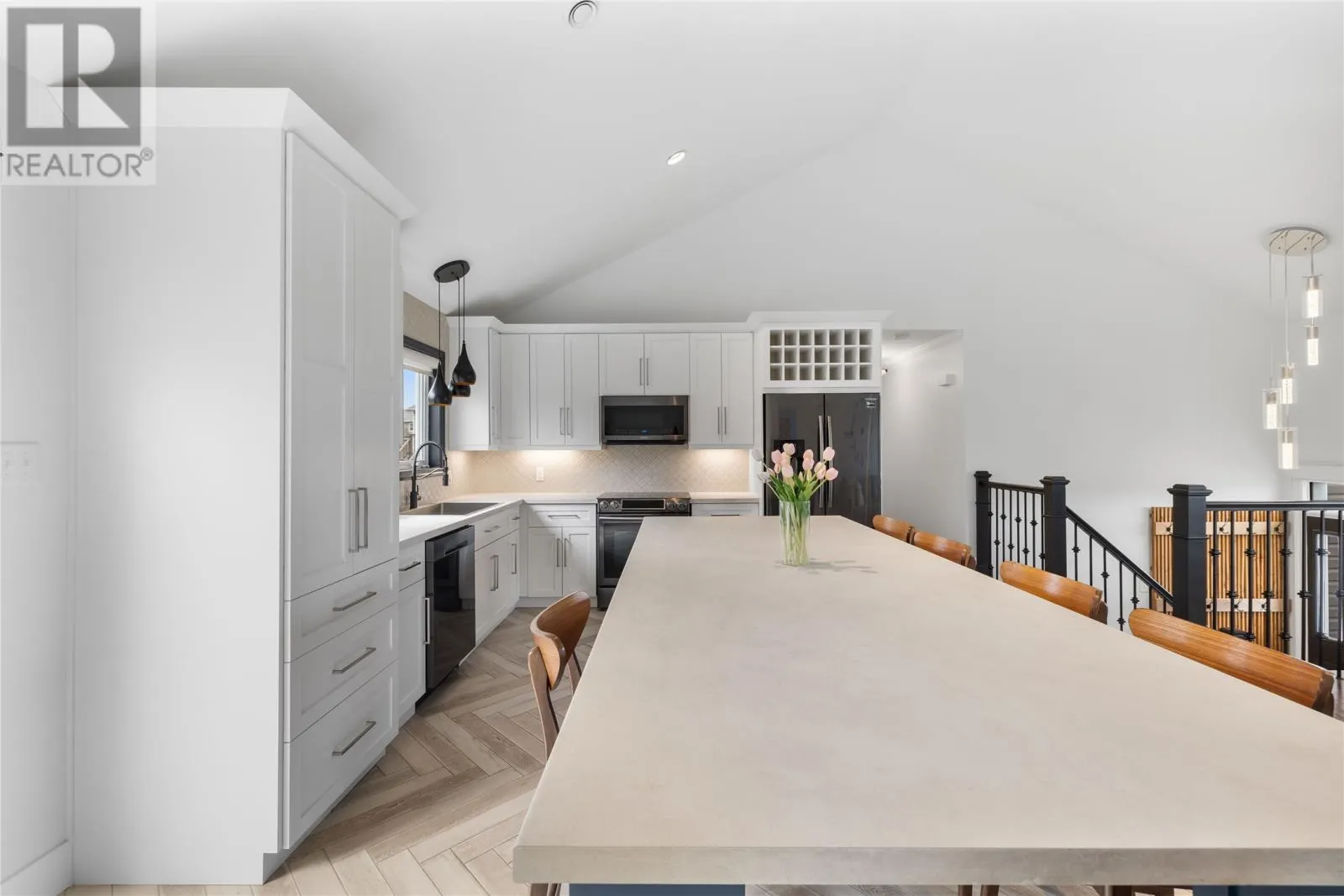 5 White Bear Lane