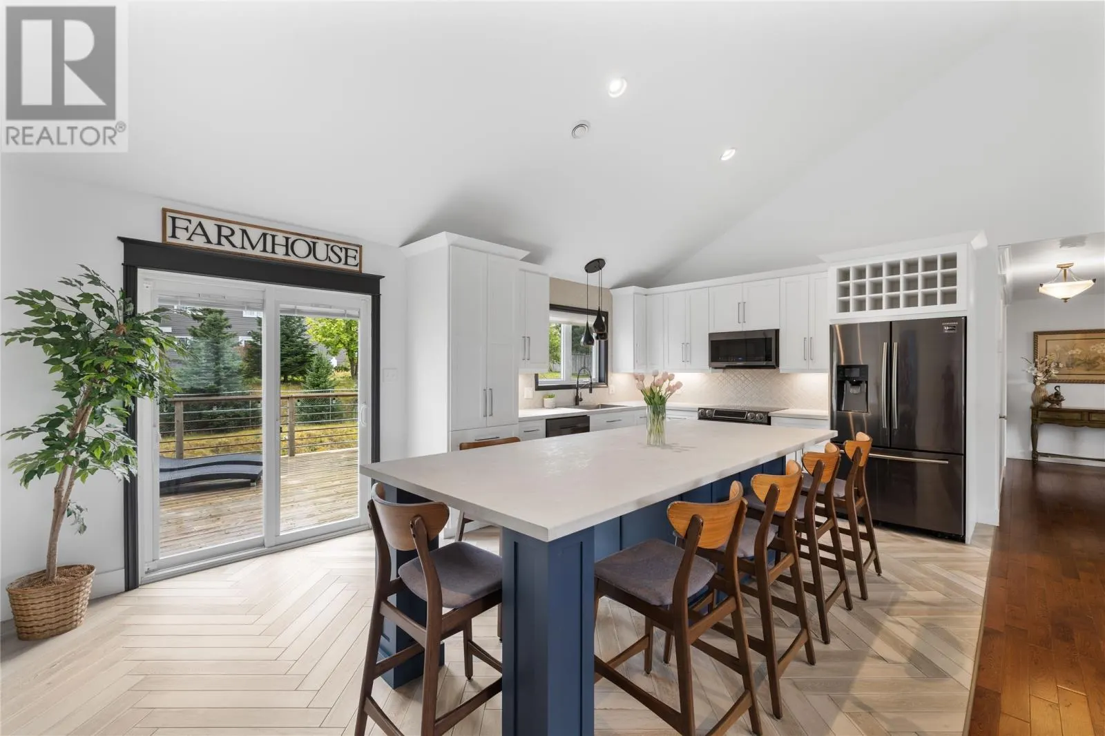 5 White Bear Lane