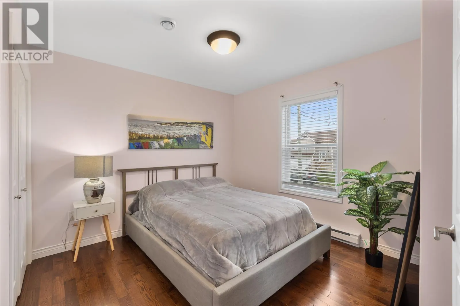 5 White Bear Lane
