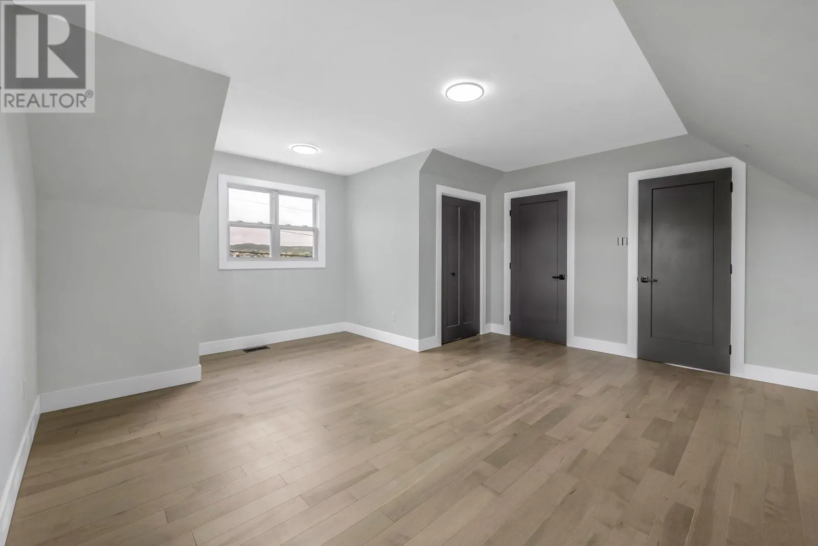 5 Marsh Road