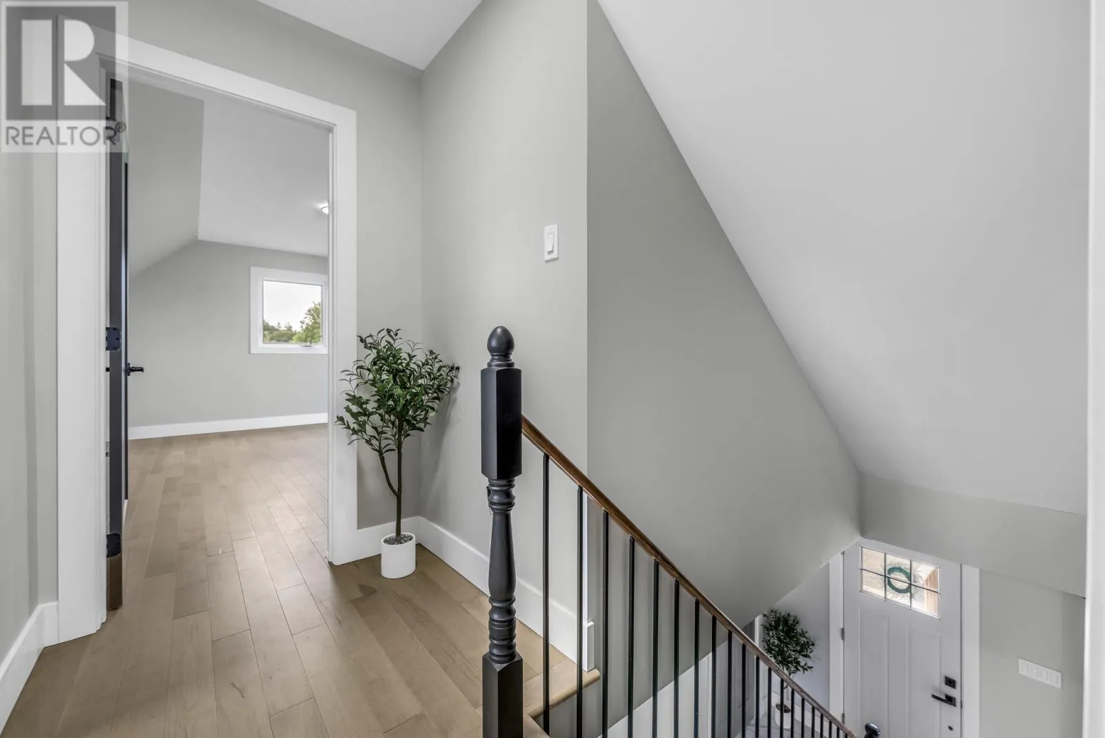 5 Marsh Road