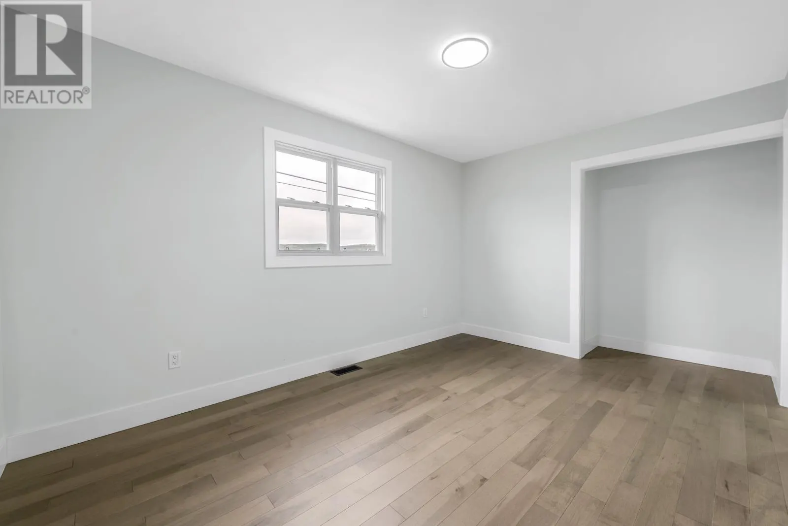 5 Marsh Road