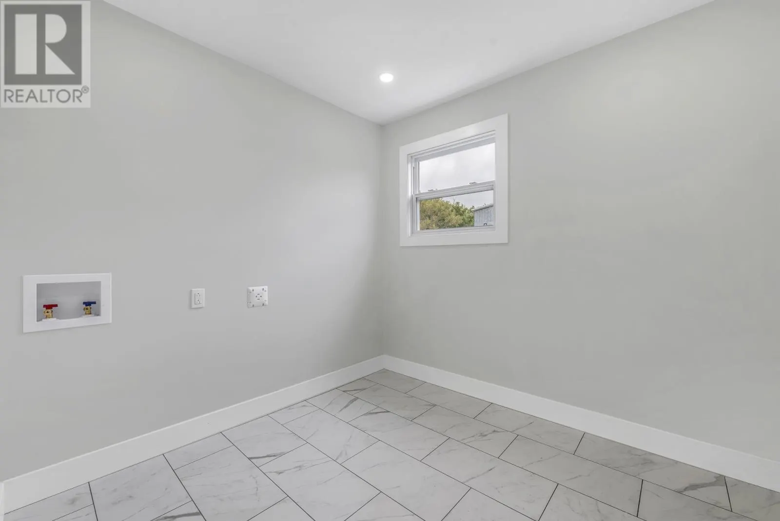 5 Marsh Road