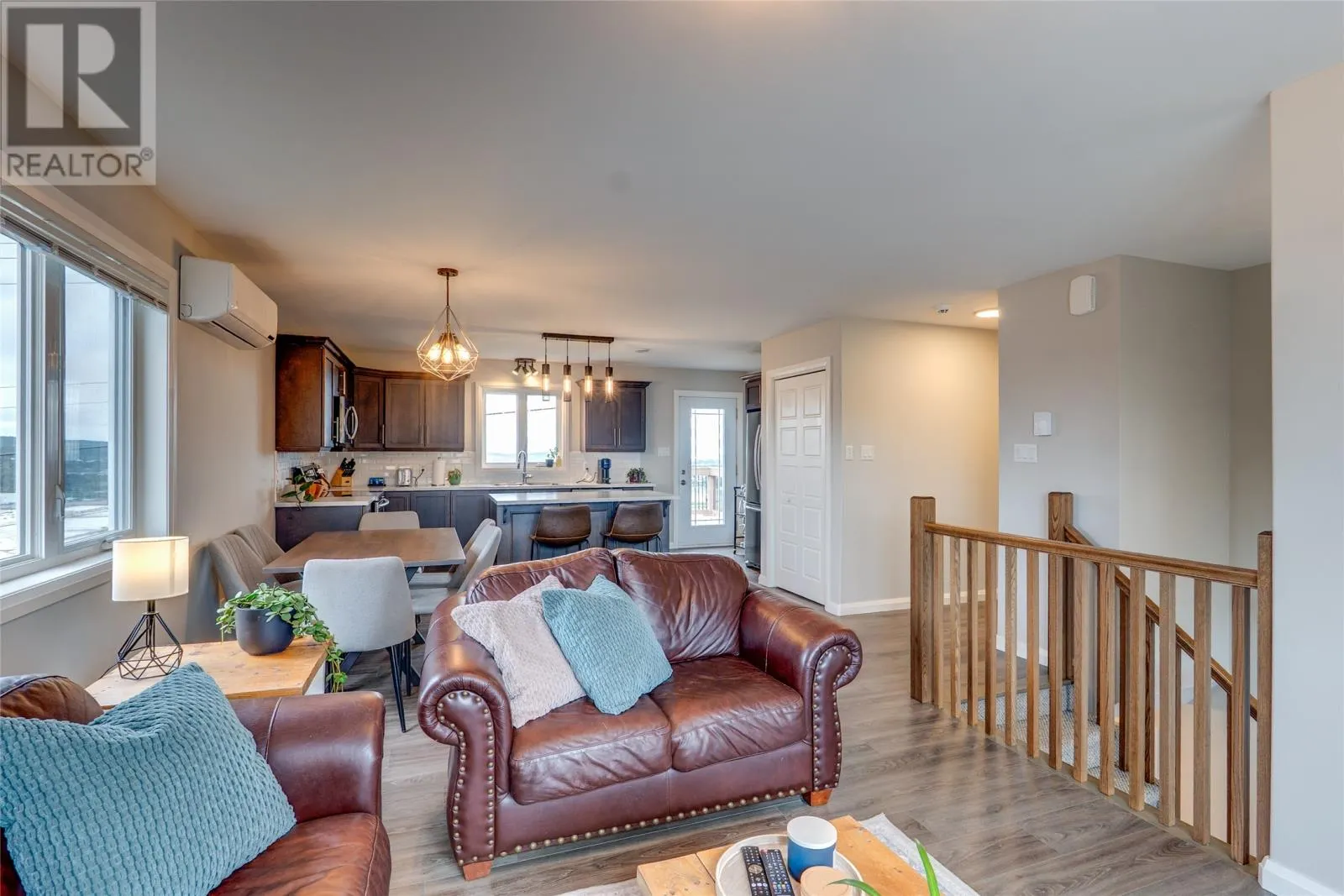 54 Maurice Putt Crescent