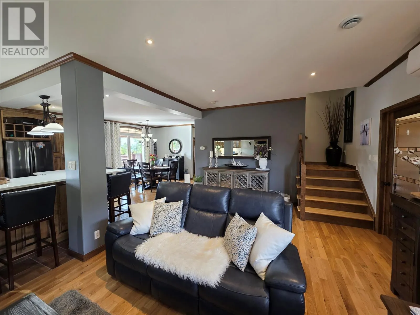 19 Raymond Heights