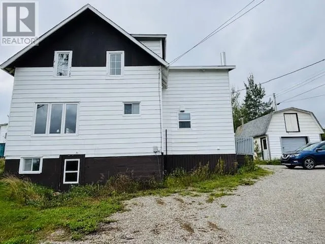 27 Maple Leaf Drive