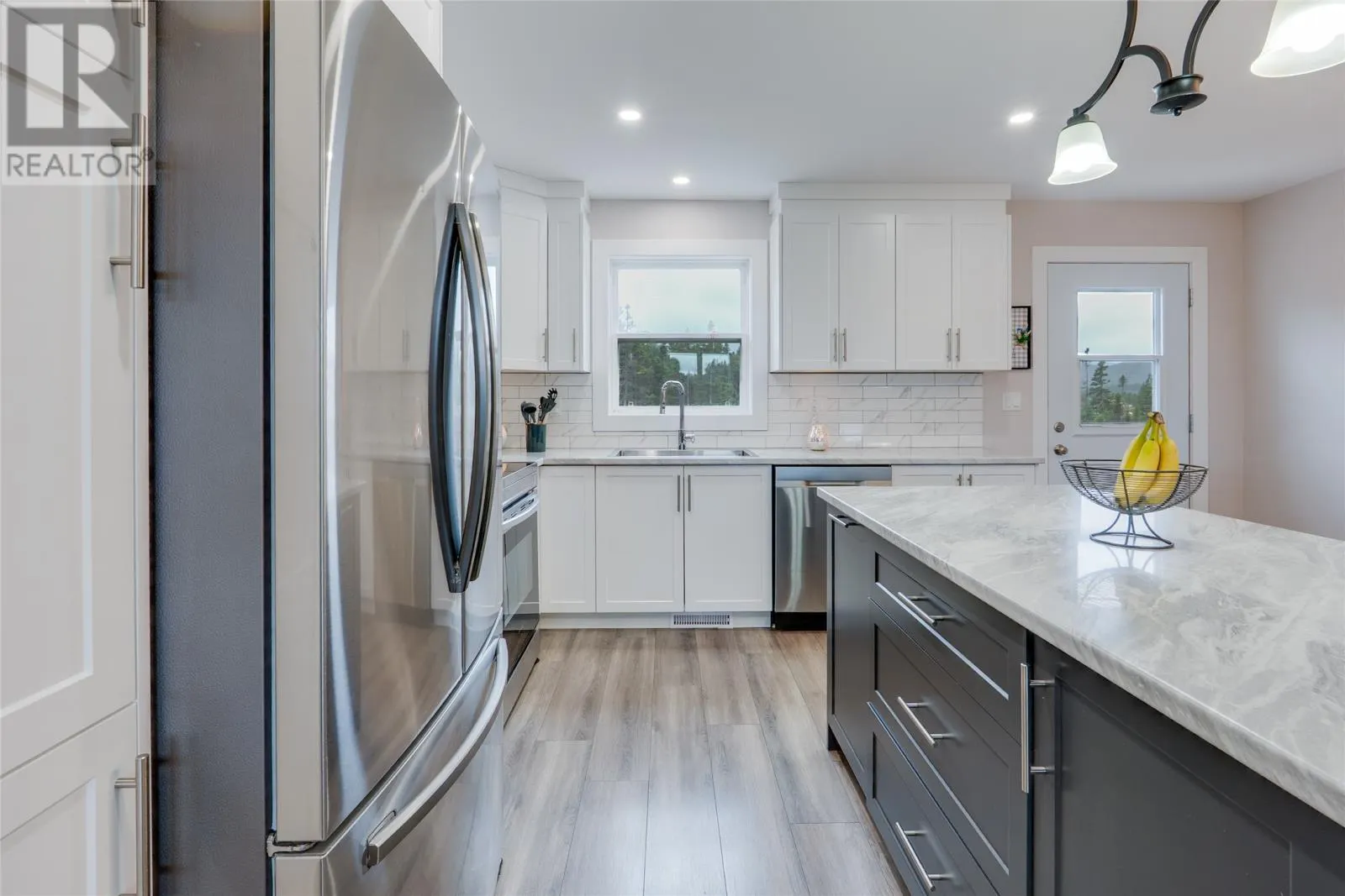 6 Spruce Grove Place