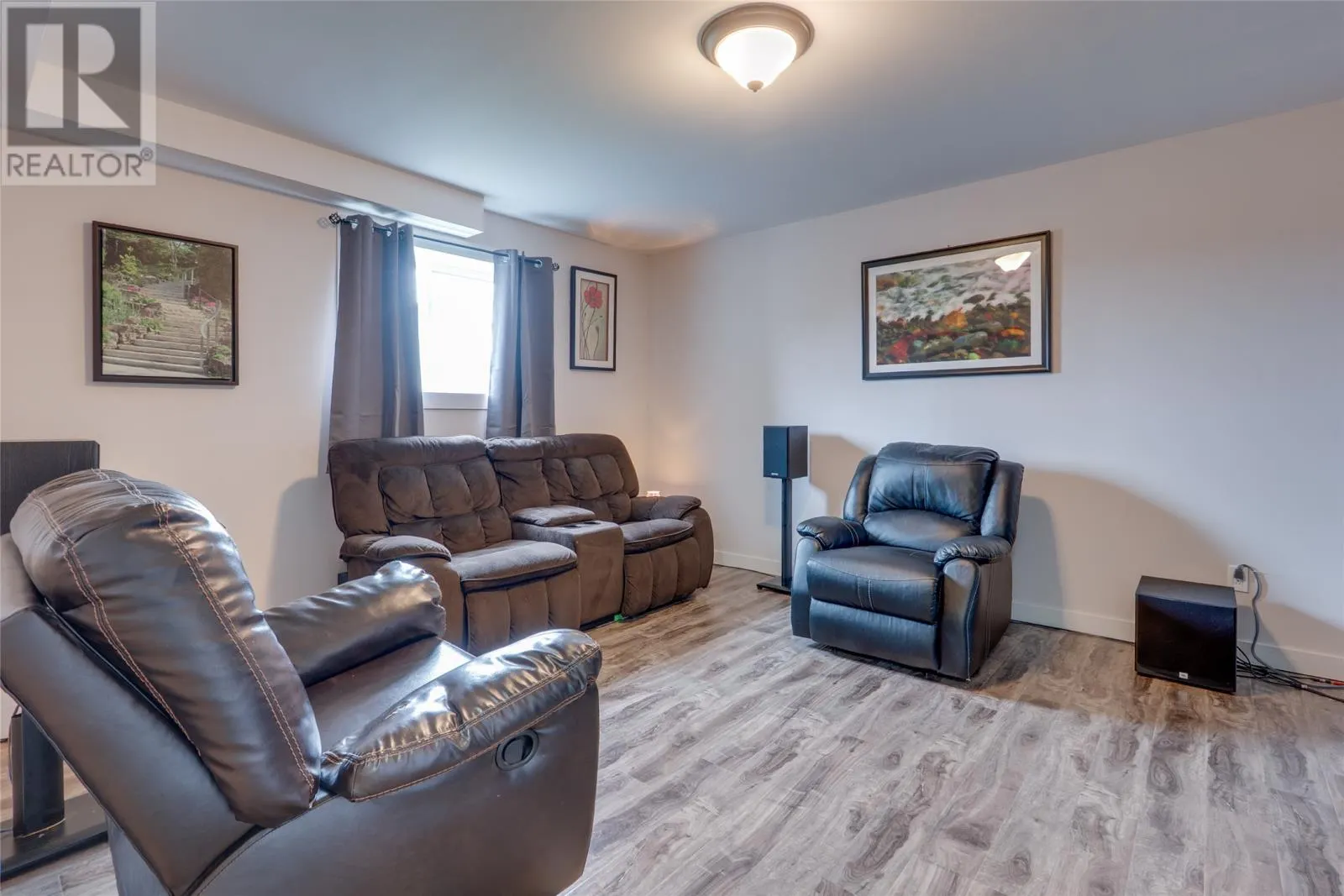 6 Spruce Grove Place