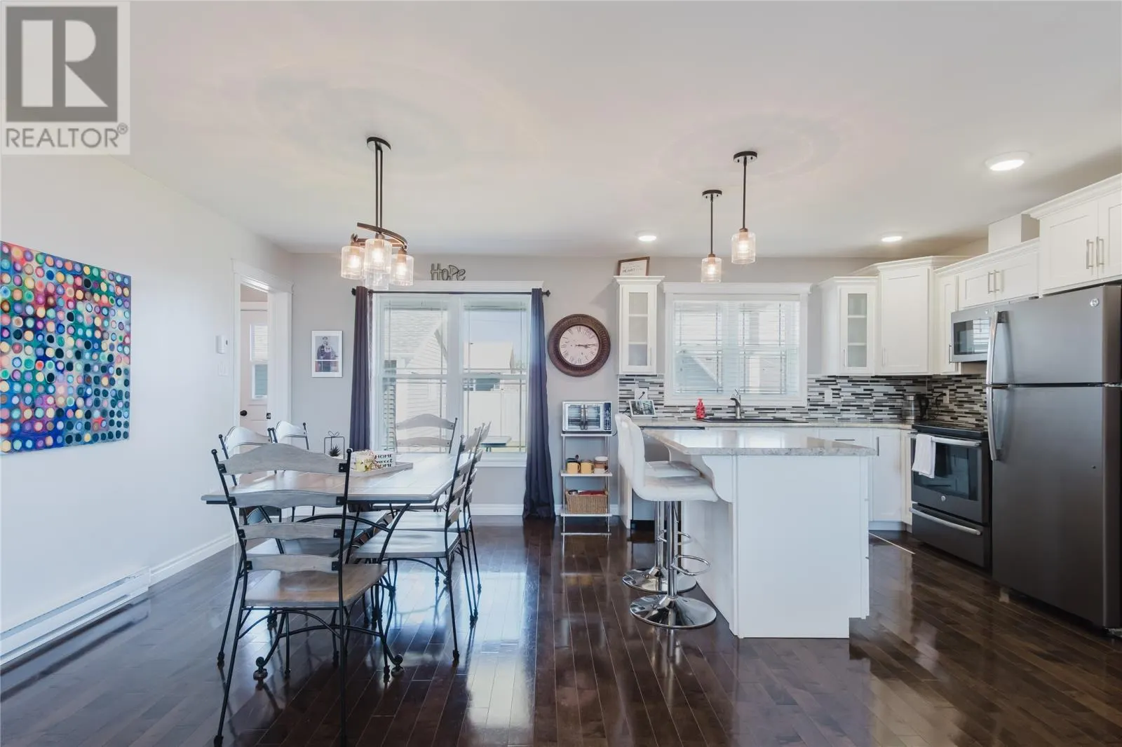 4 Sampson Crescent