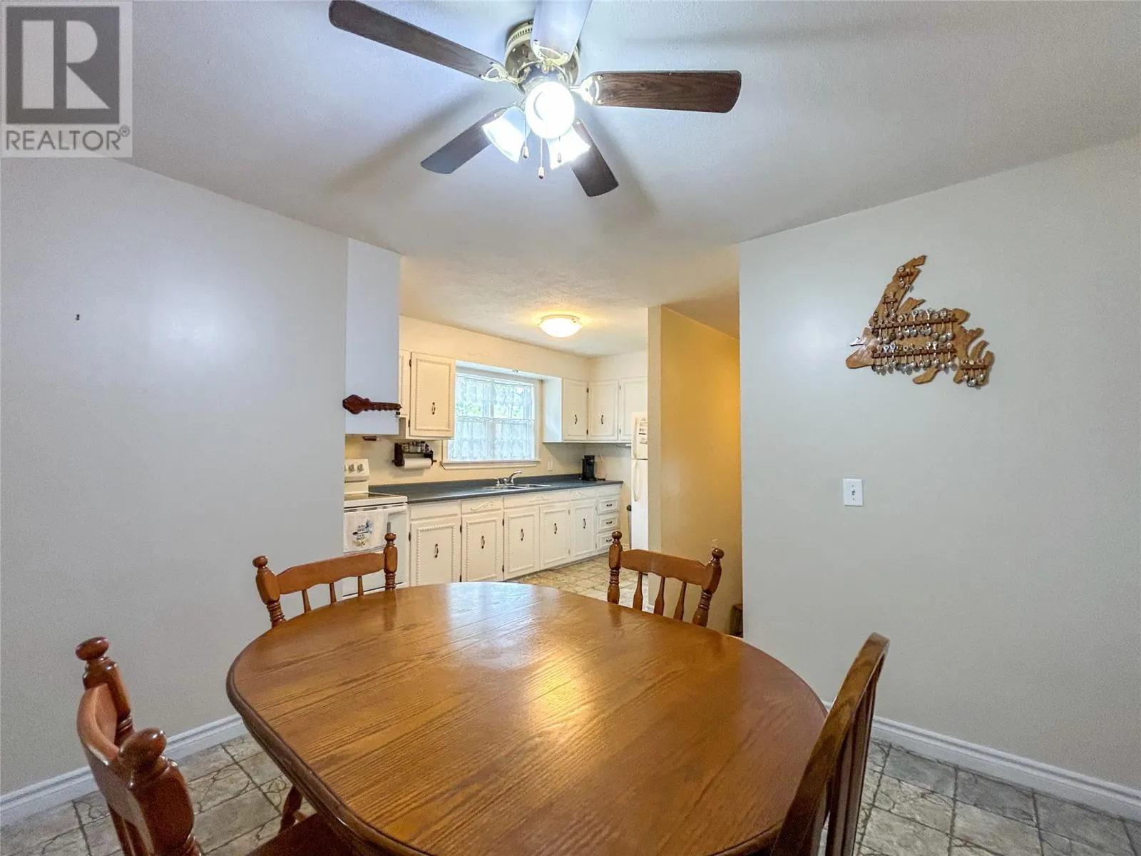 2 Bowater Avenue