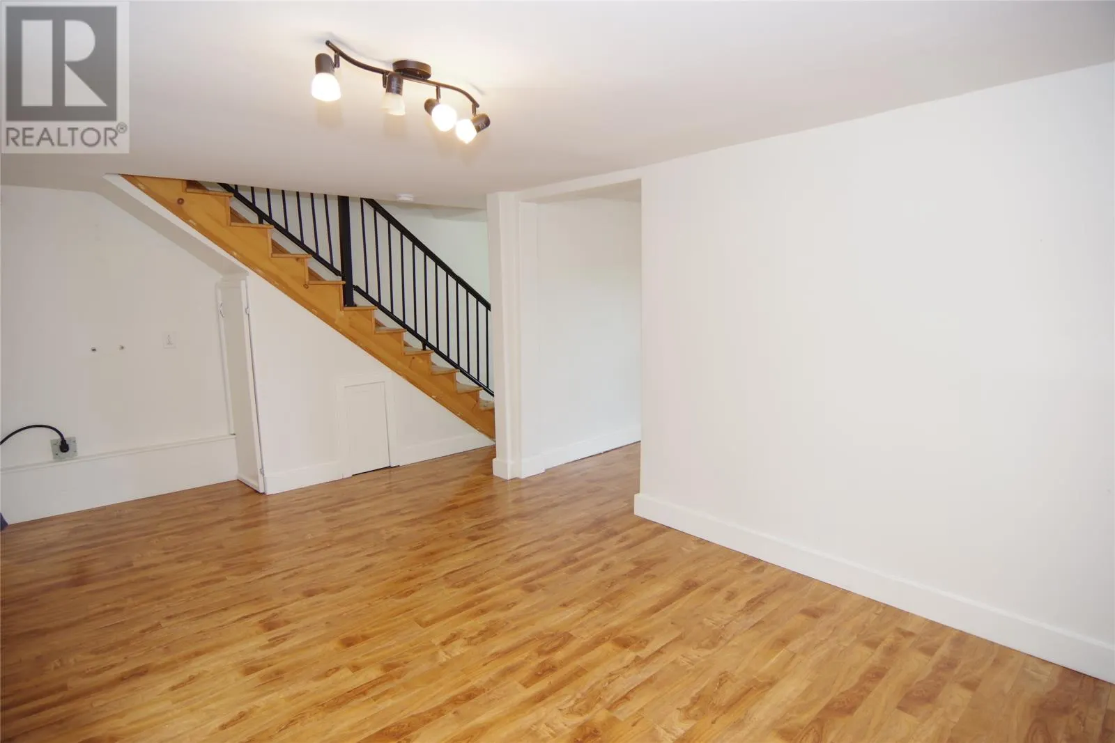 11 Cookstown Road