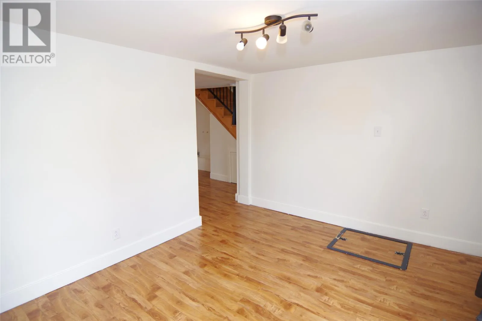 11 Cookstown Road