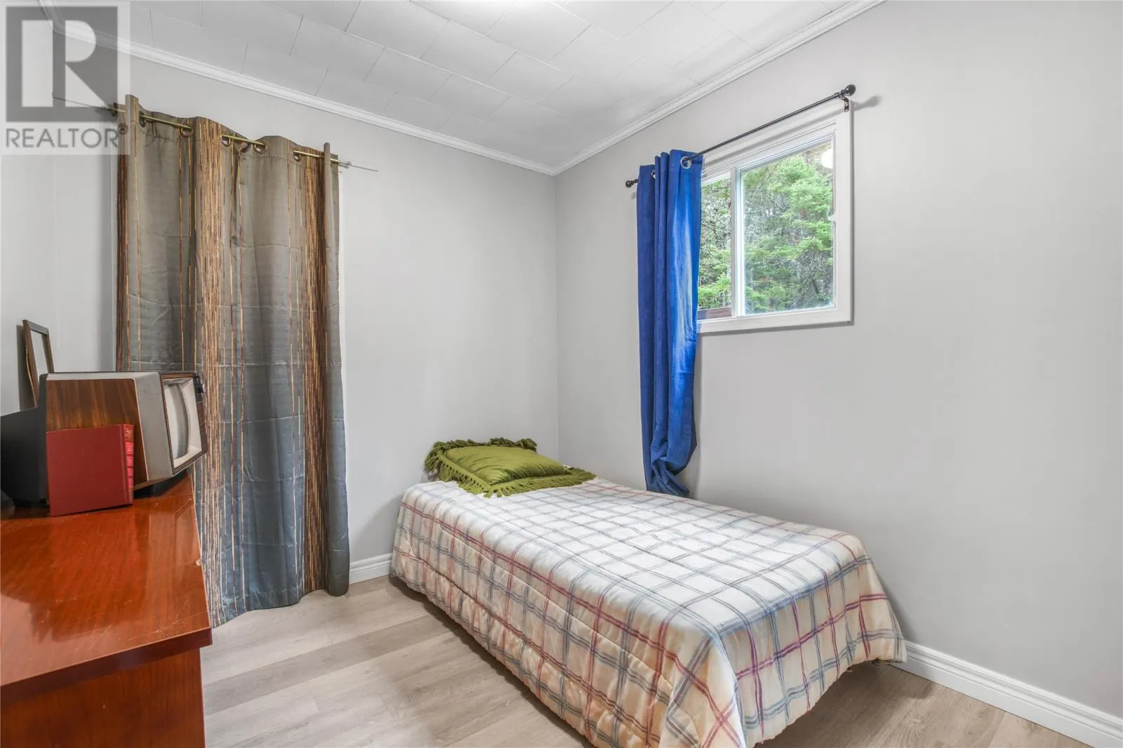 167 Vineland Road